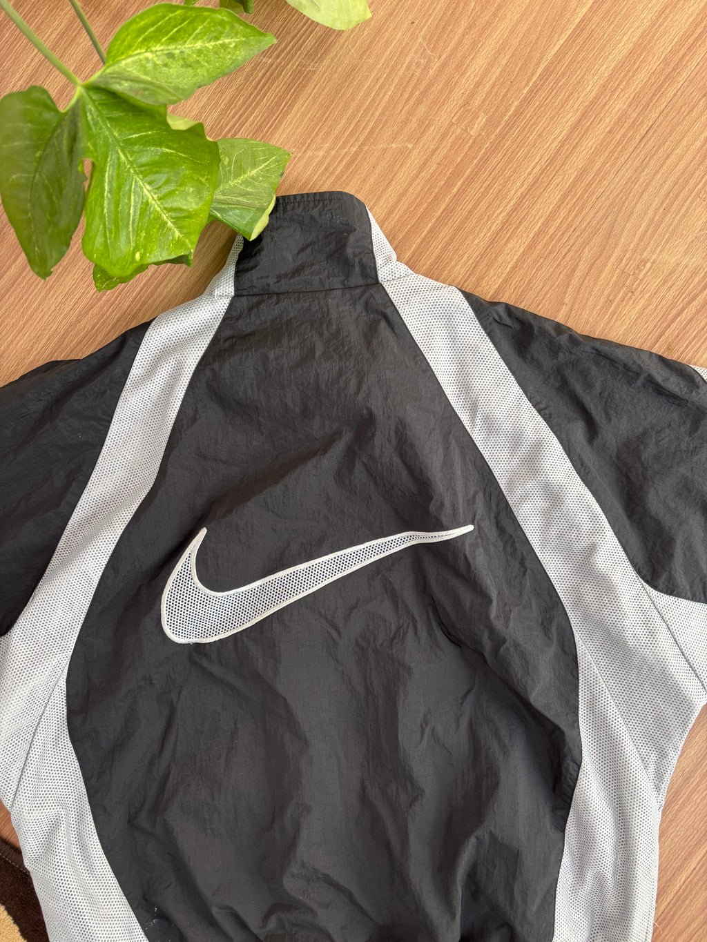 90’s Nike air big swoosh