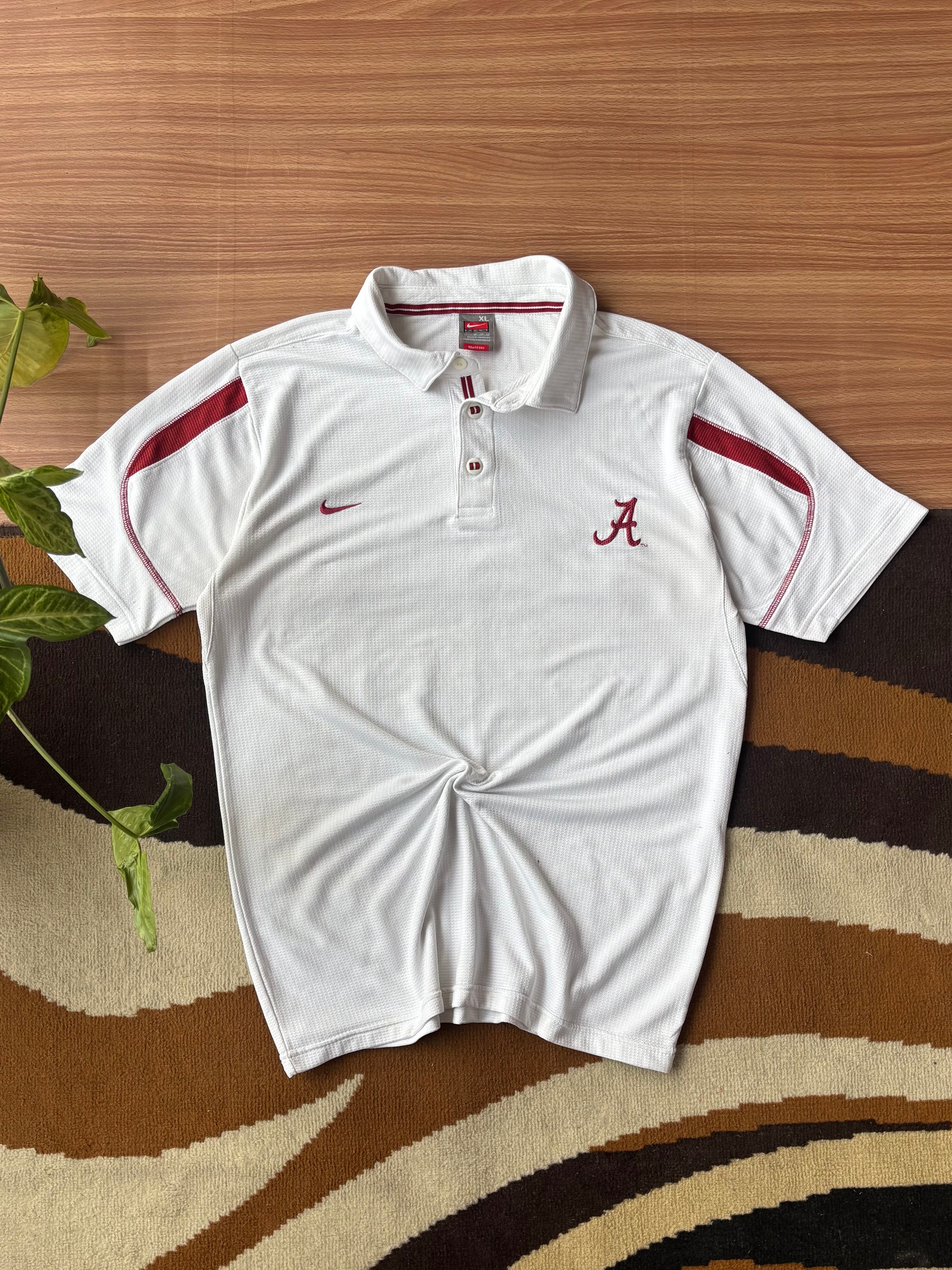 vintage Nike polo tee