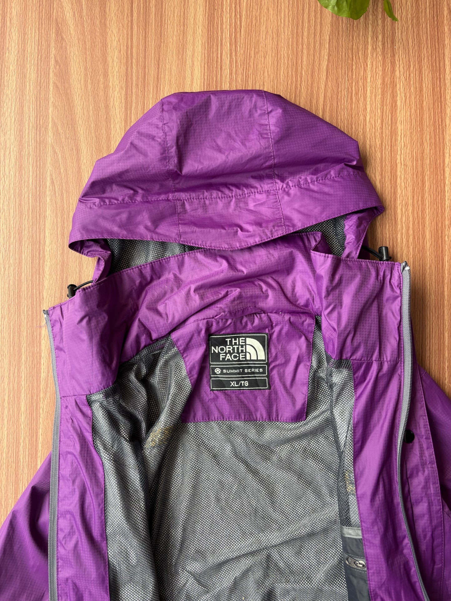 TNF hyvent DT shell