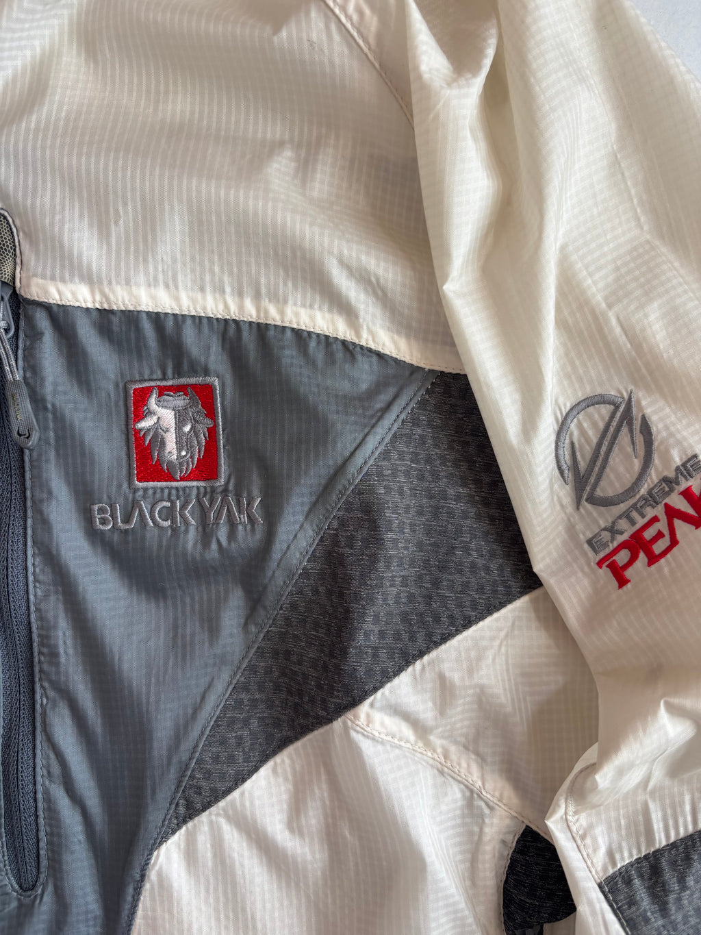 BlackYak extreme peak ultralight shell (M)
