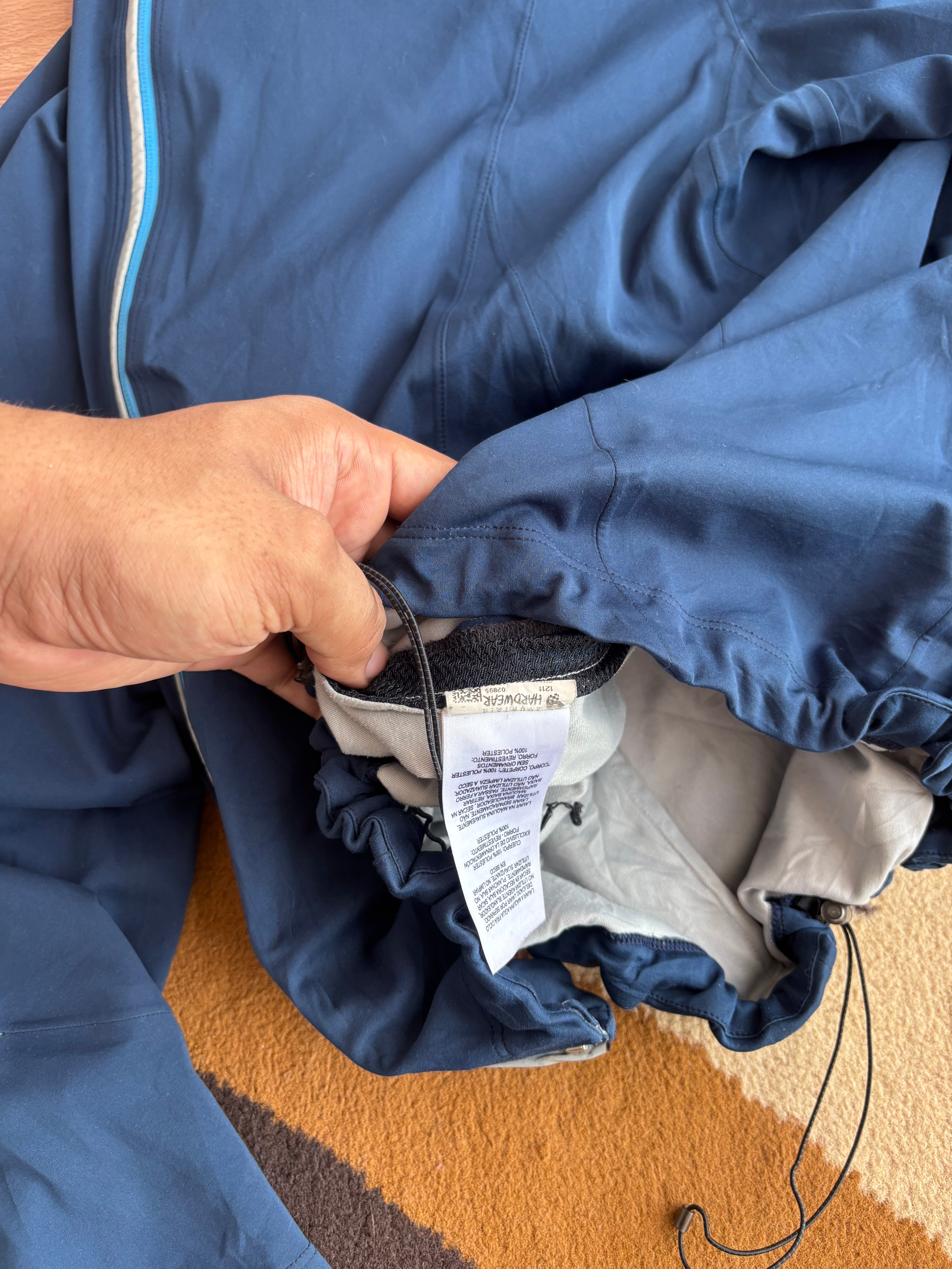 Mountain hardwear DryQ light shell (XL)