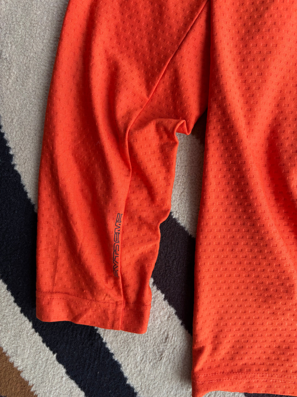BlackYak extreme full sleeve tee (L)