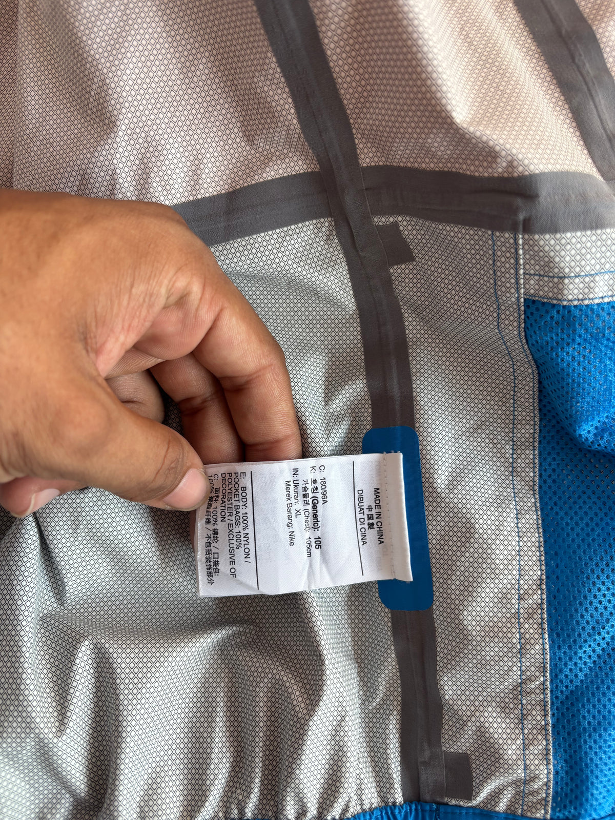 Nike ACG packable Colourblock shell (L)