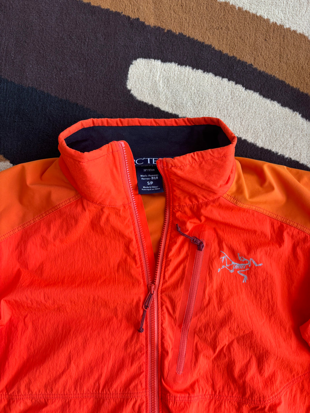 Arcteryx squeamish magma shell (M)