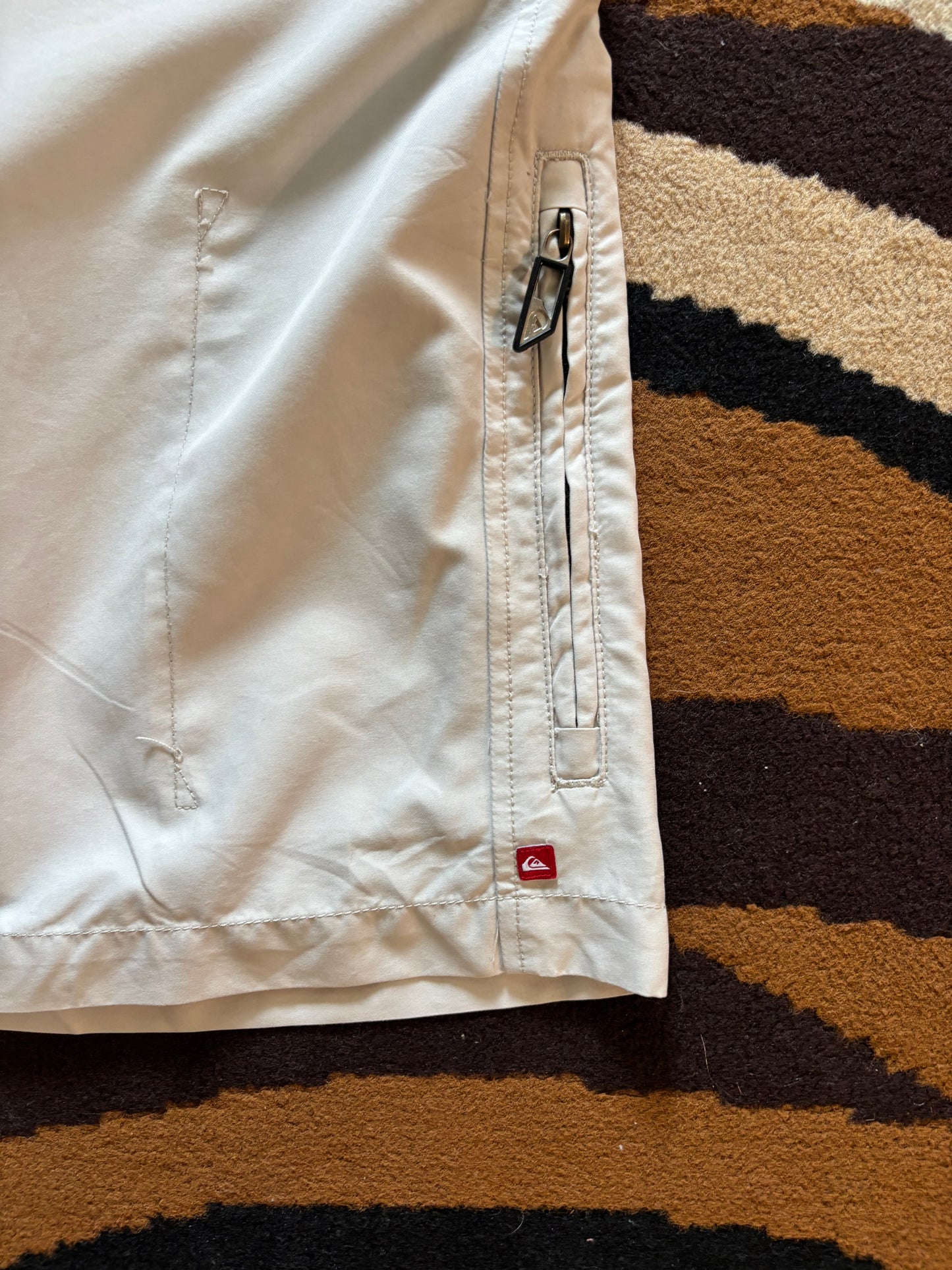 Quiksilver Khaki Shorts (36)