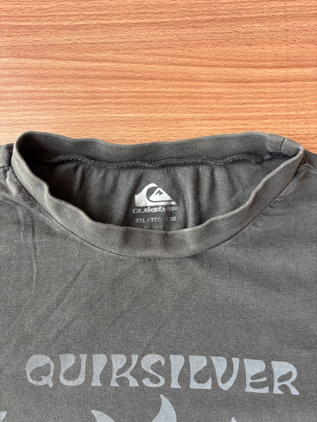 Quiksilver tee (L)