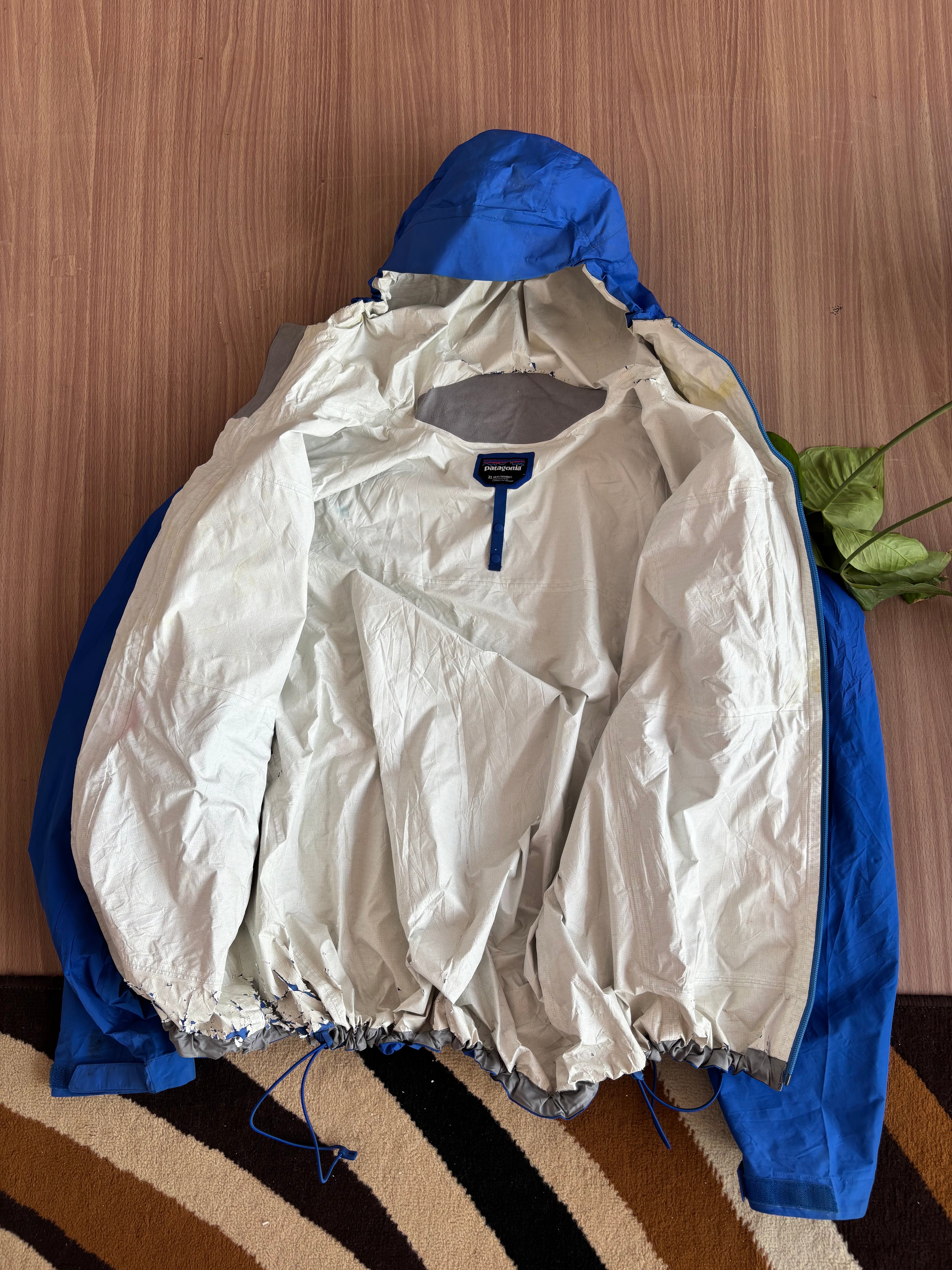Patagonia packable hardshell