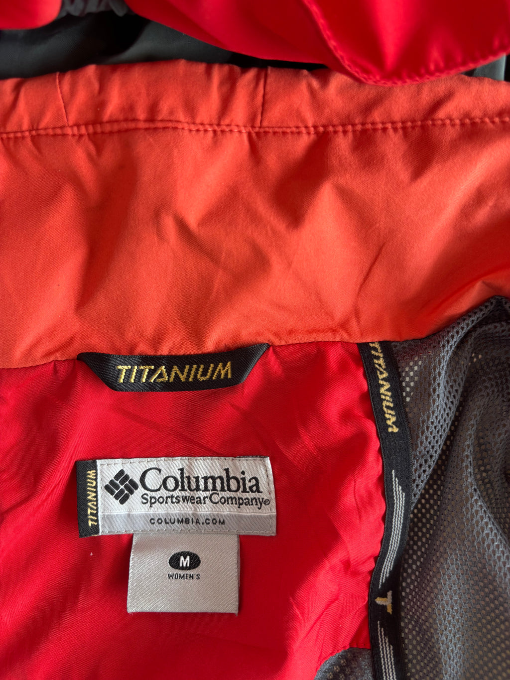Columbia Titanium Goretex shell (W/M)
