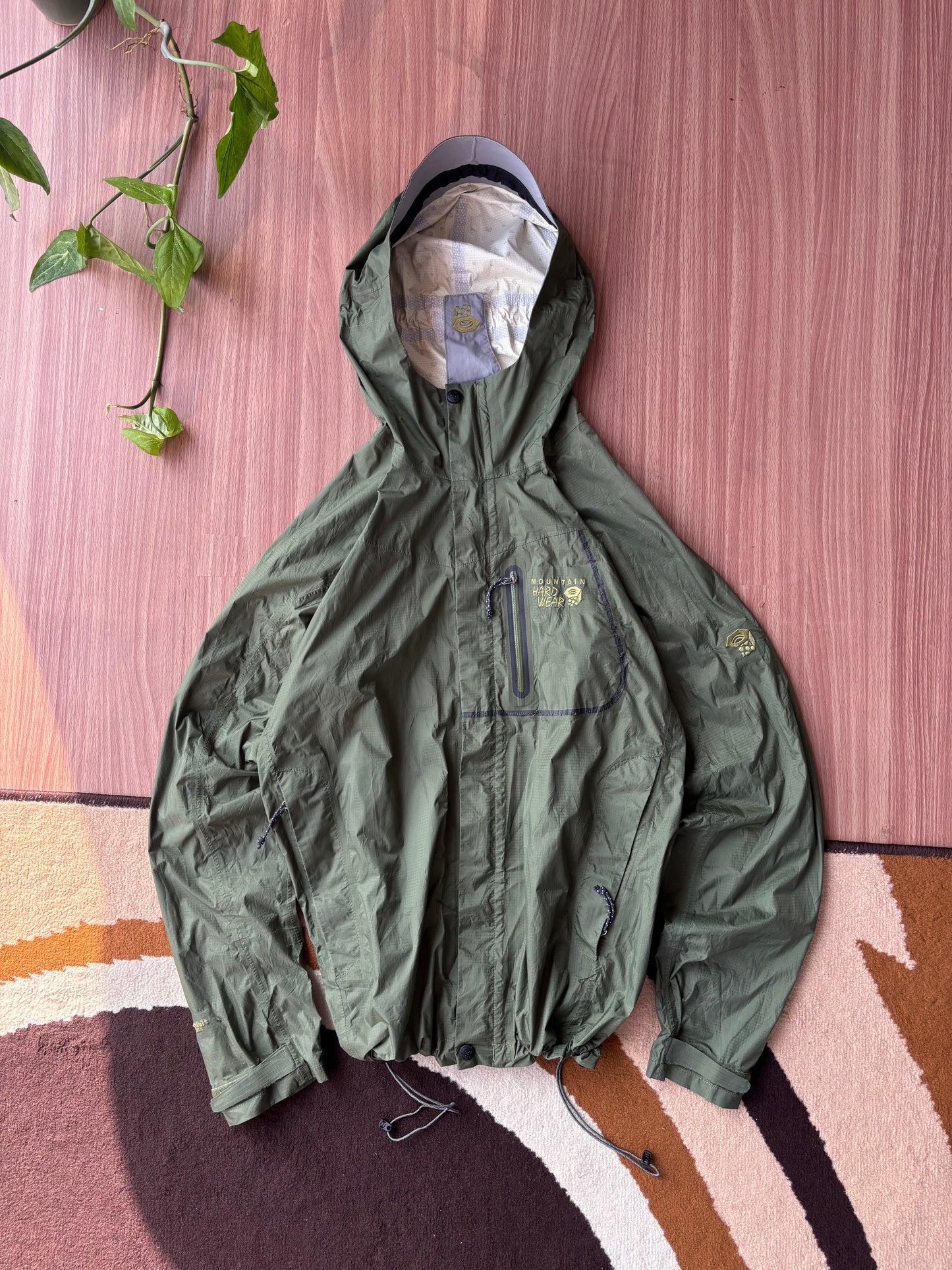 Mountain Hardwear shell jacket