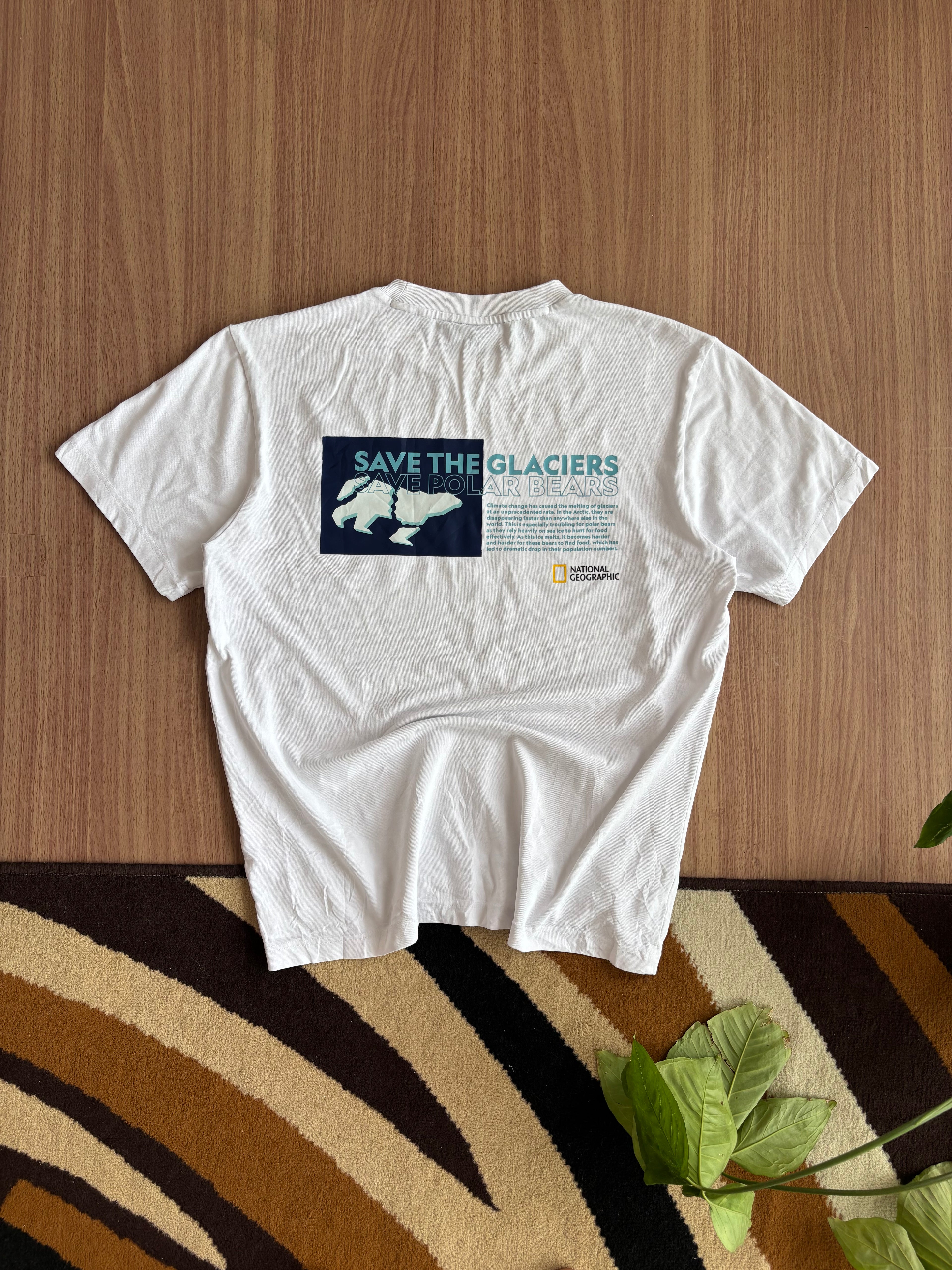 Nat Geo Save the glaciers tee