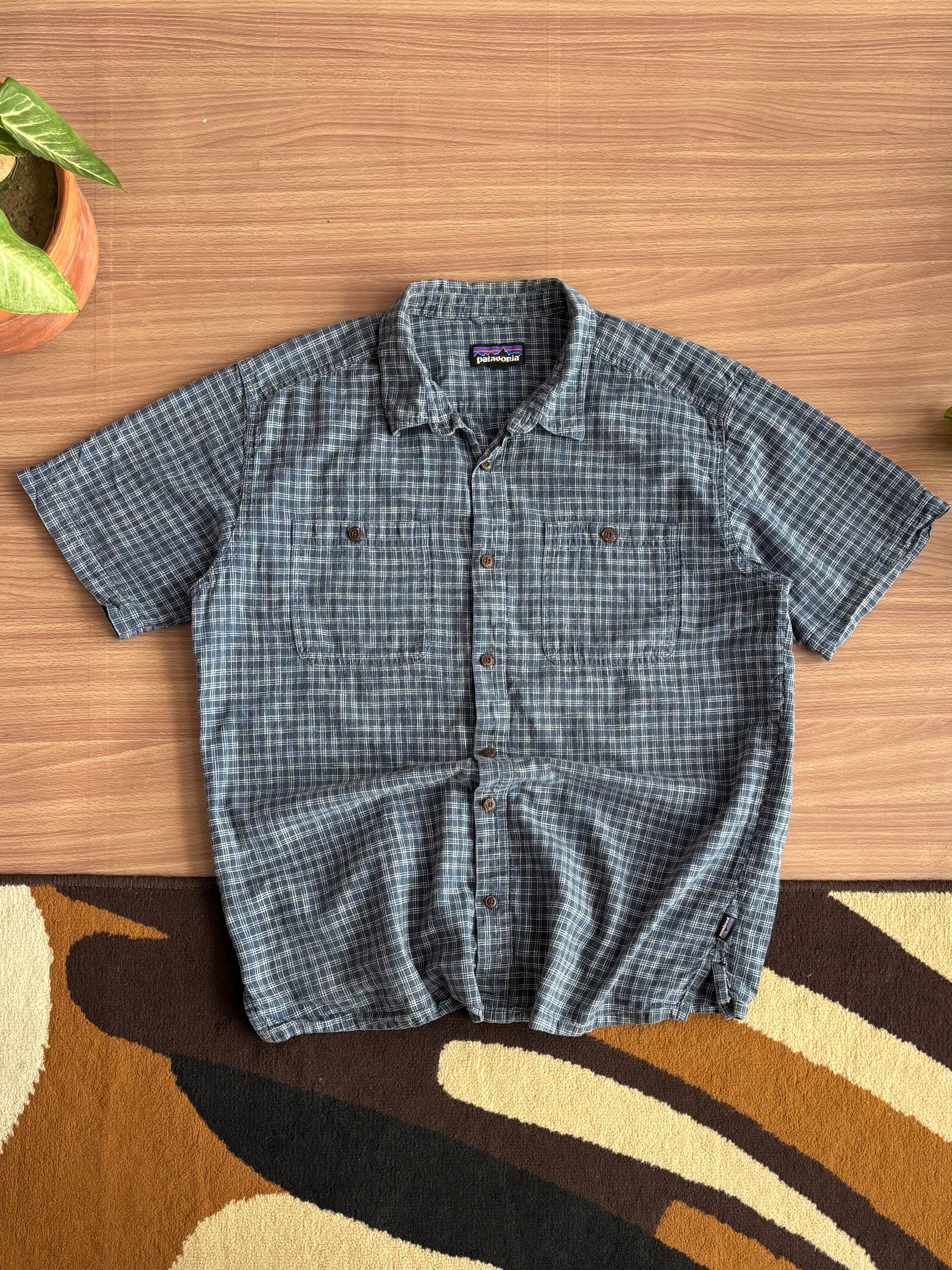 Patagonia shirt (L)