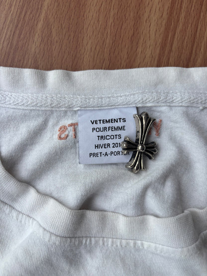 vetements tee