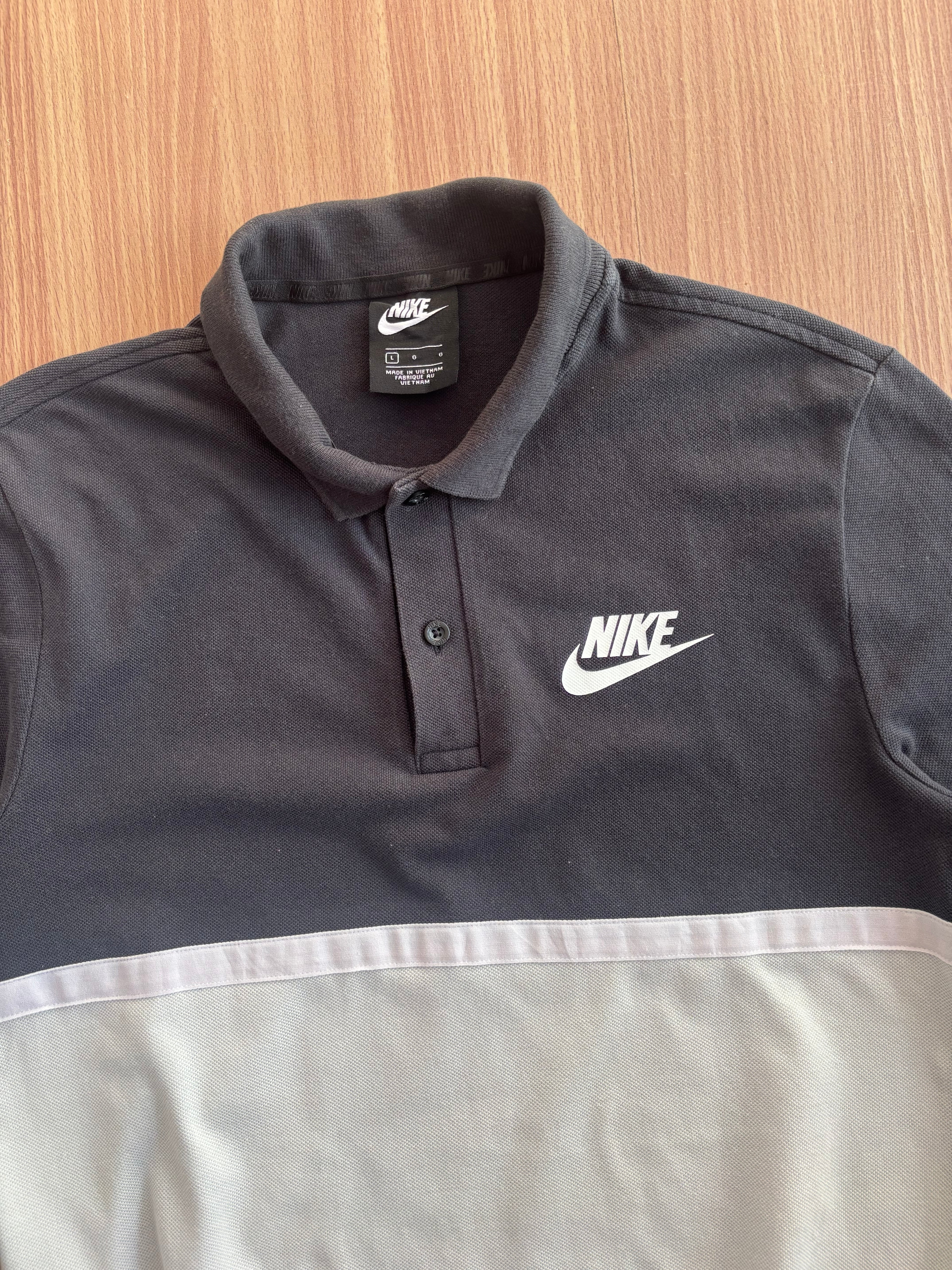 Nike polo tee(M)