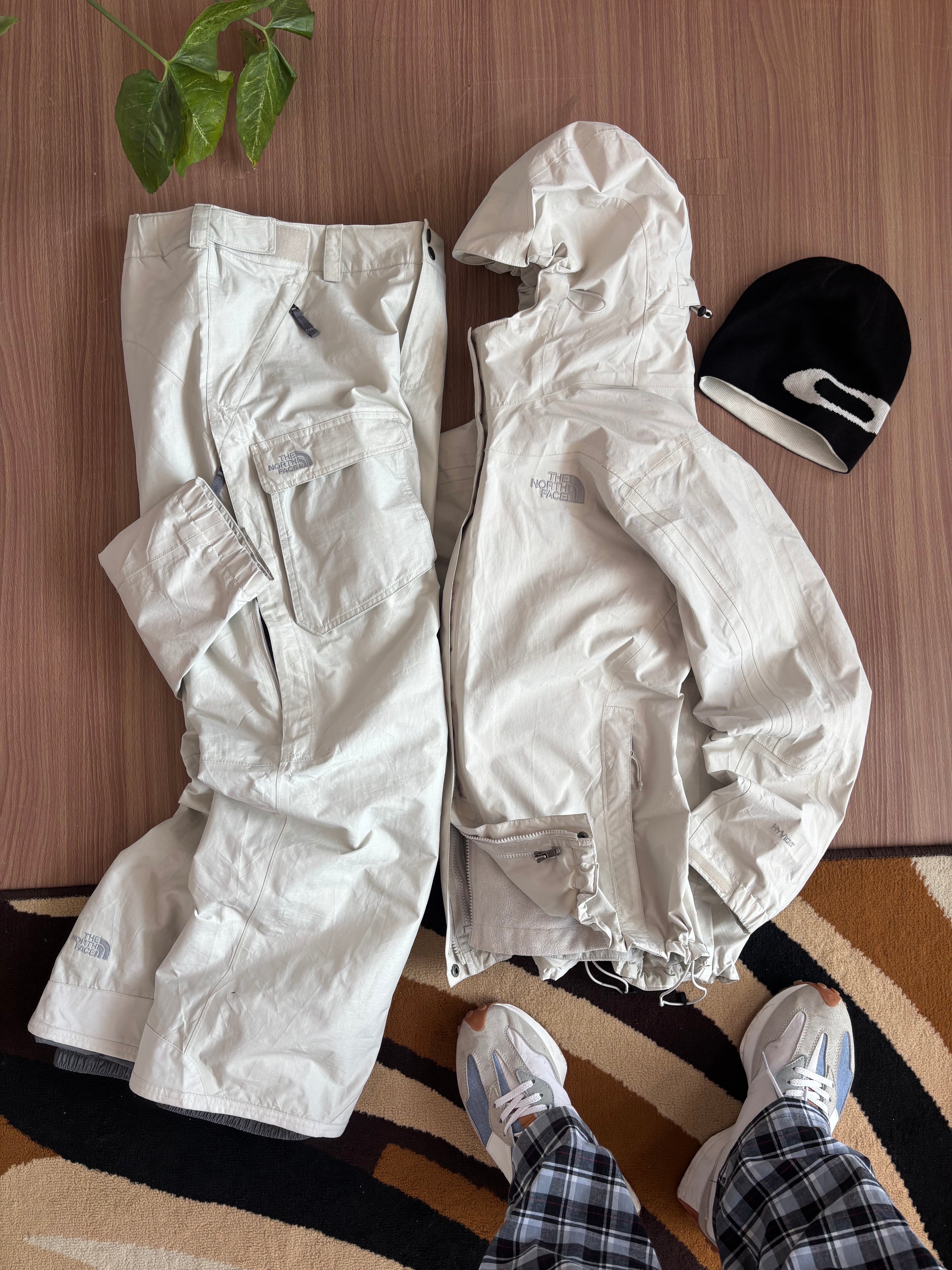 The North Face HyVent full gear