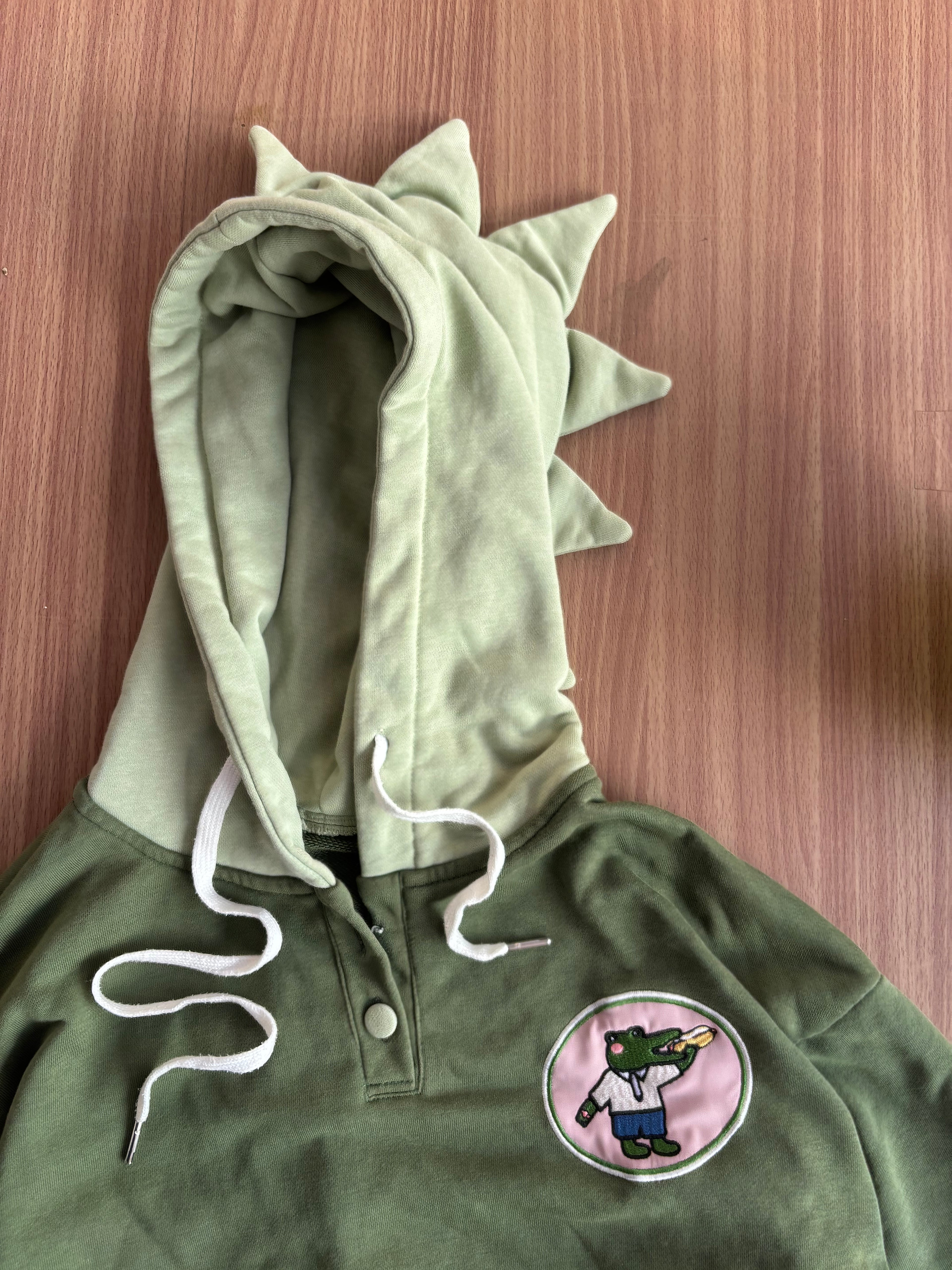 Random ass Hoodie i bought (M)