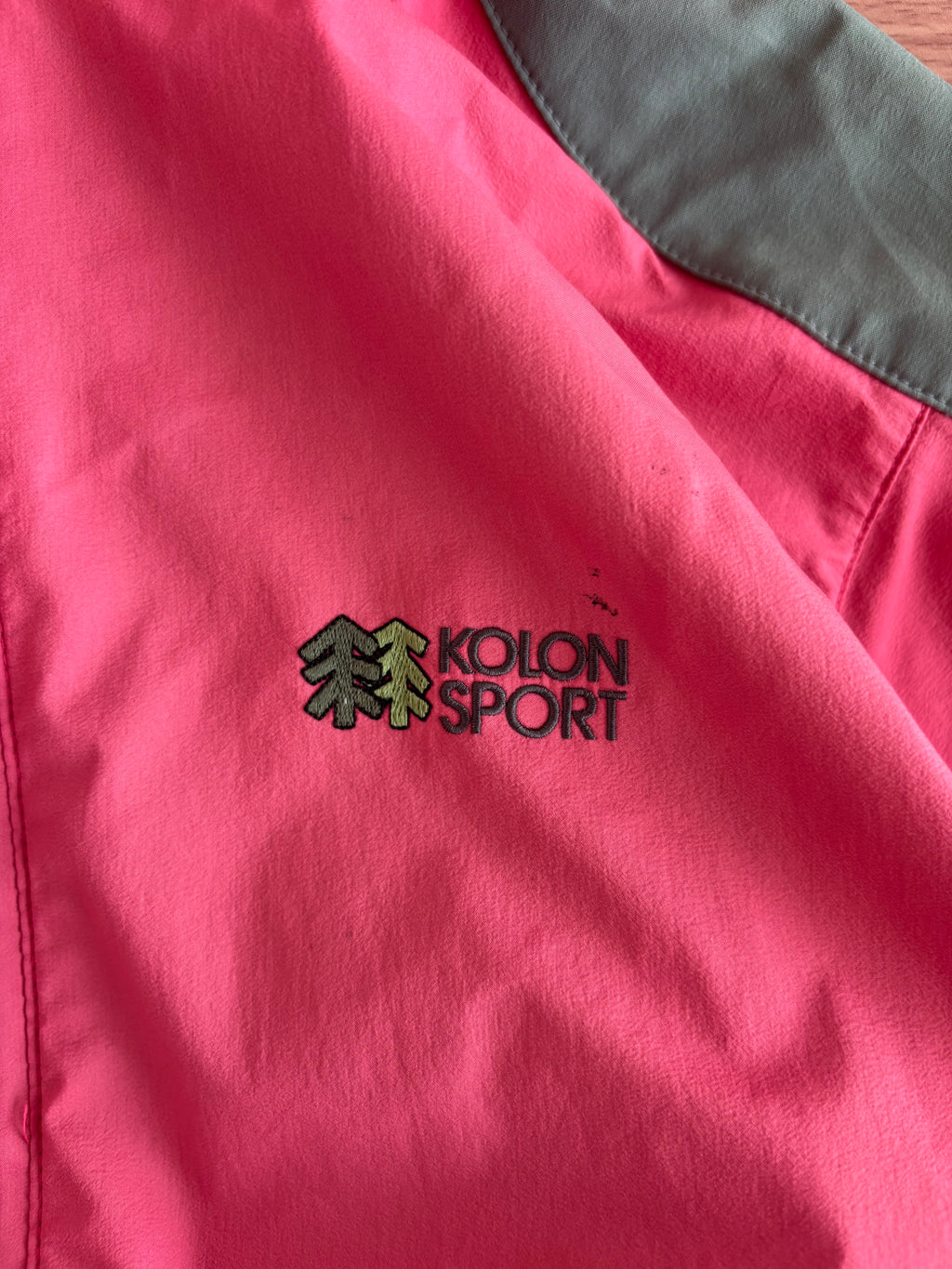 Kolon sports Gore windstopper shell (M)