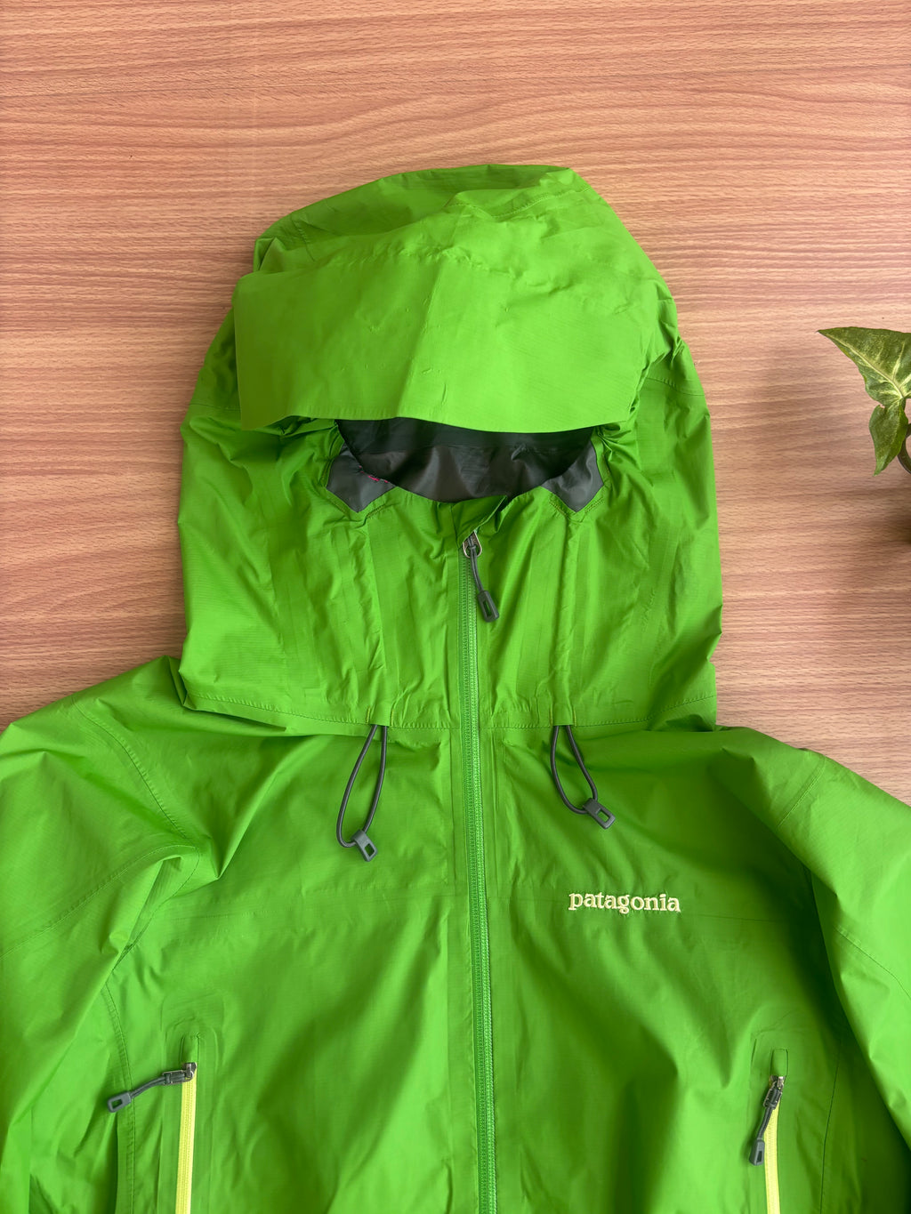 Patagonia Goretex packlite 3L shell (M)