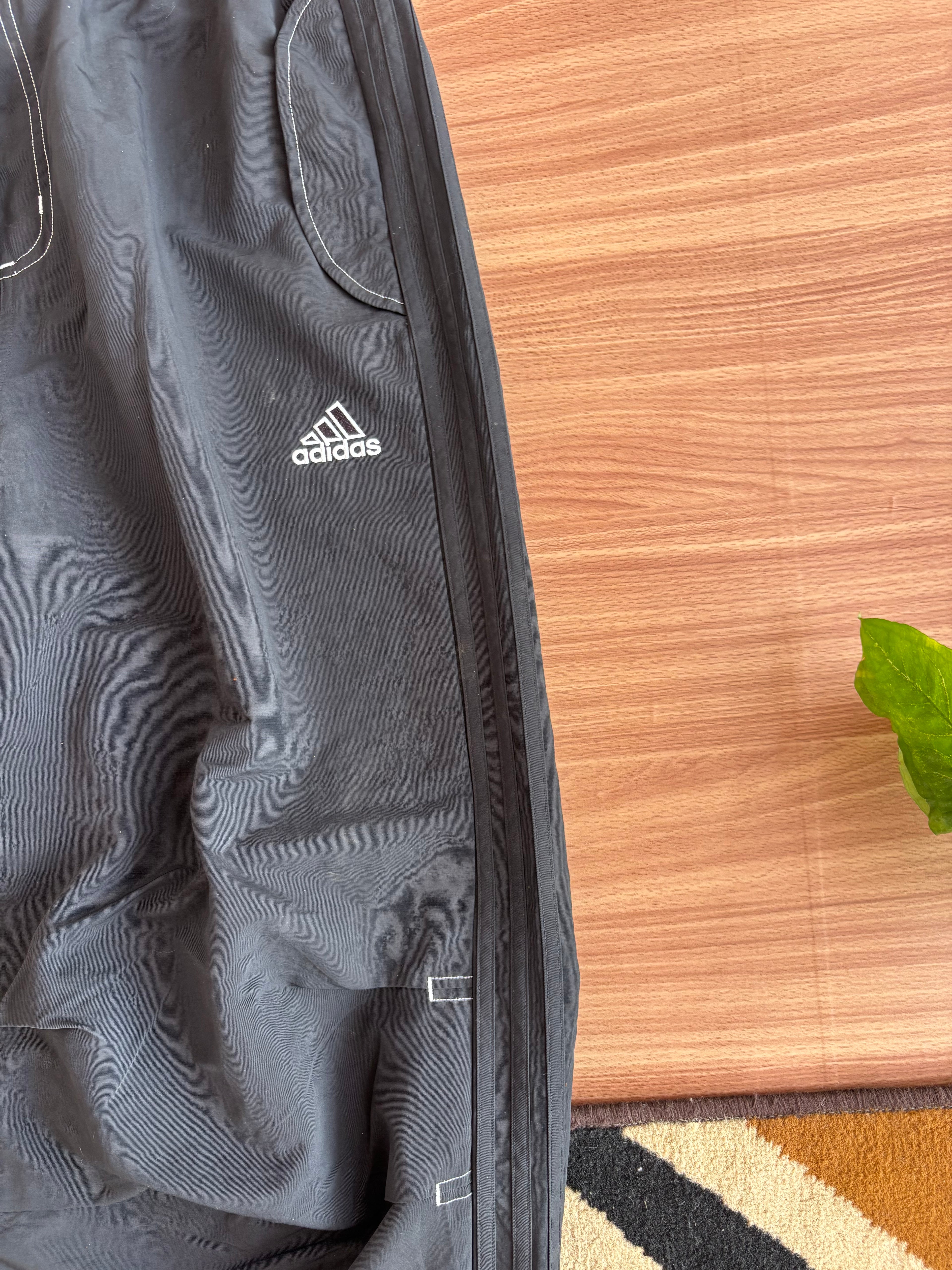 Adidas Baggiest trousers