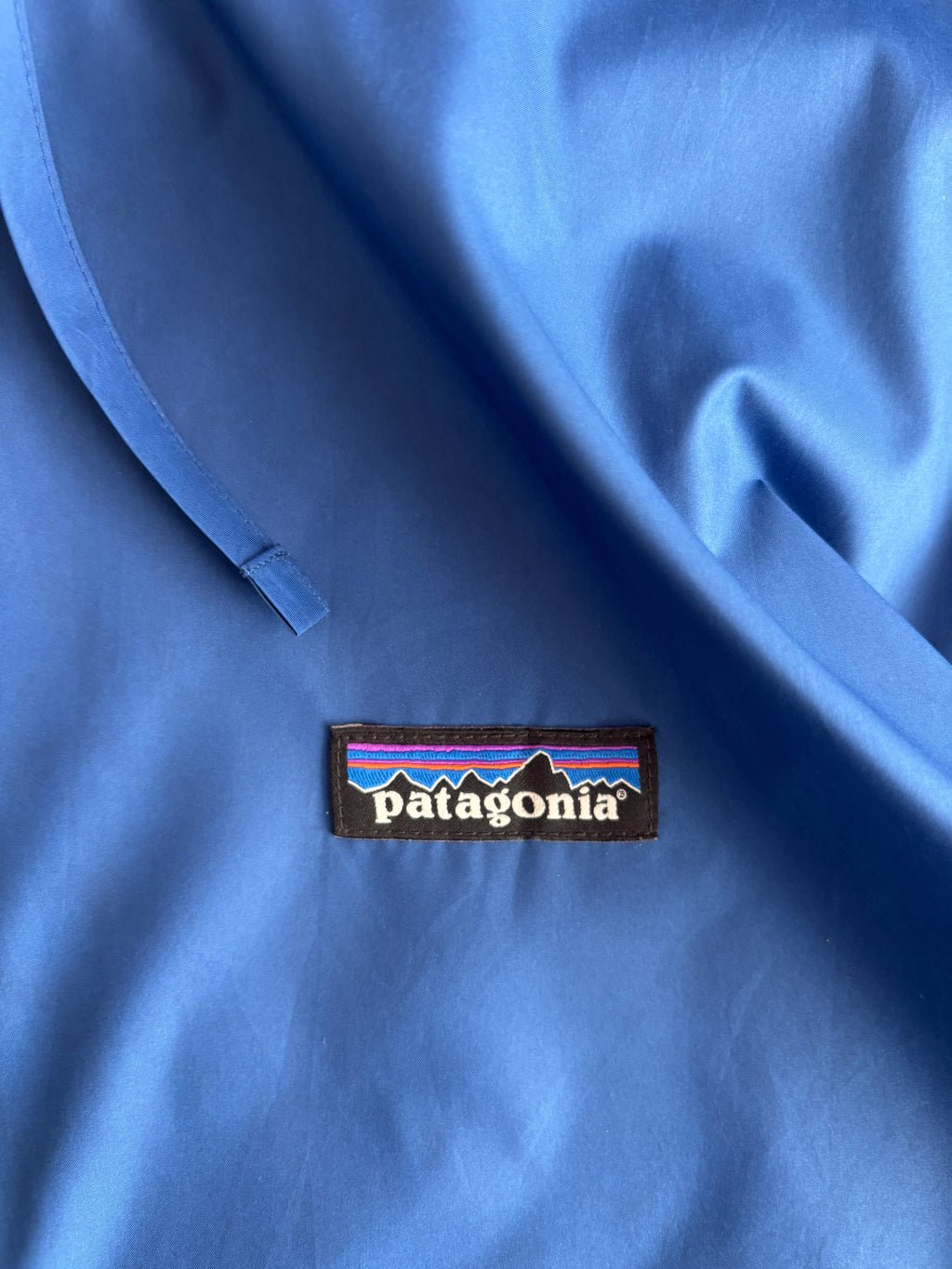 Patagonia packable windbreaker (L-XL)