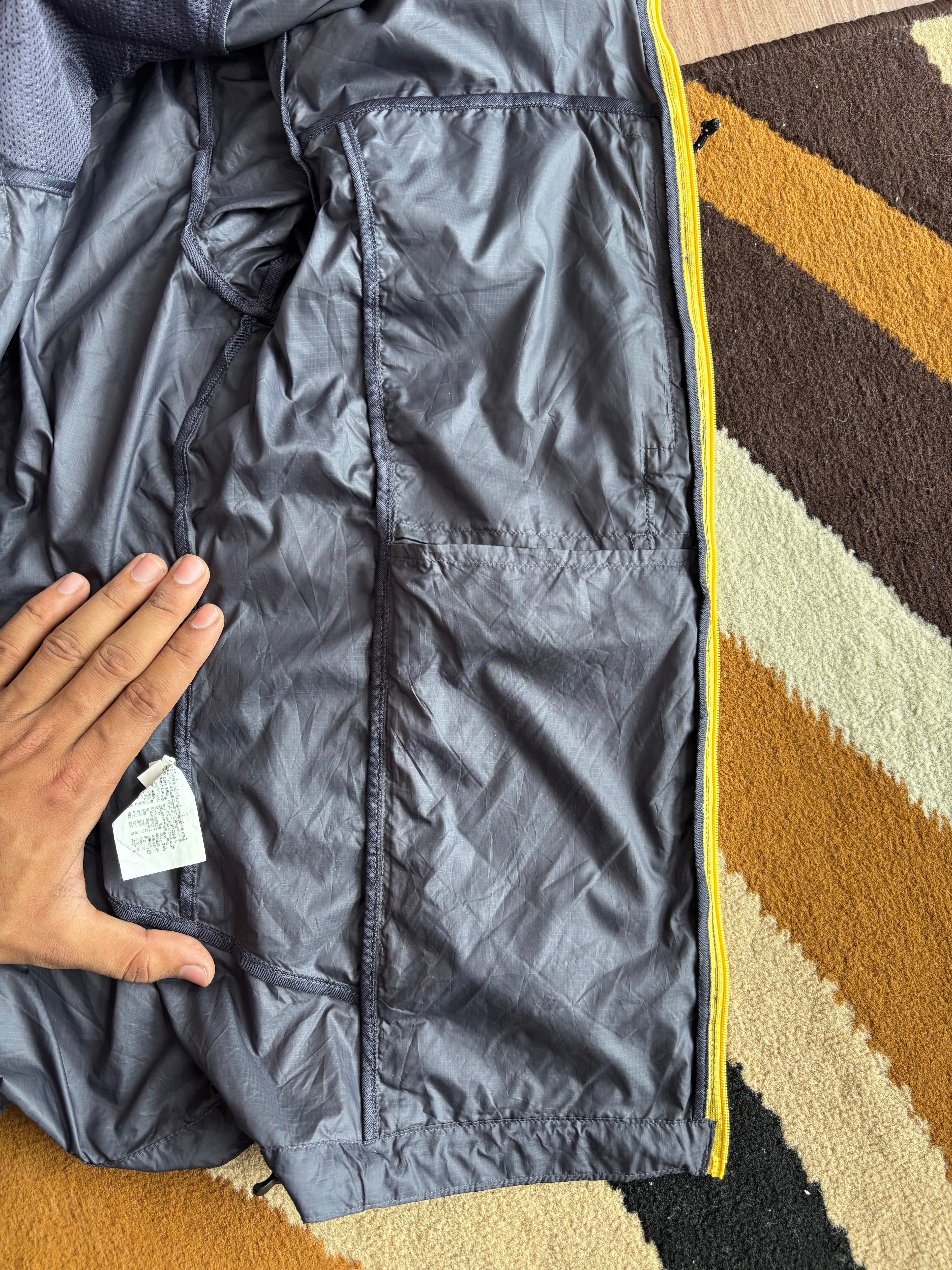Mountain hardwear ultralight shell