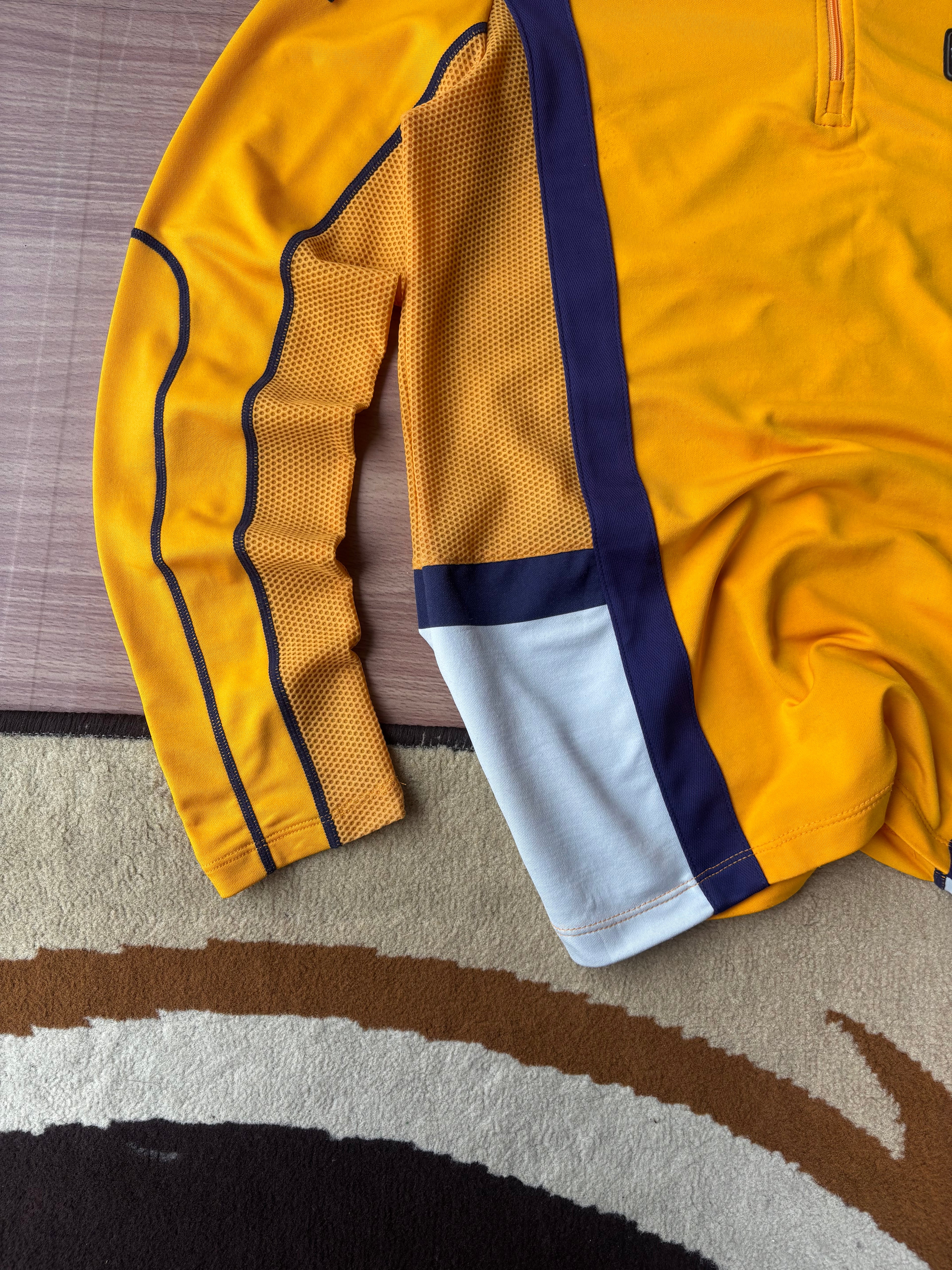 Kolon Sports tee (S) (M)