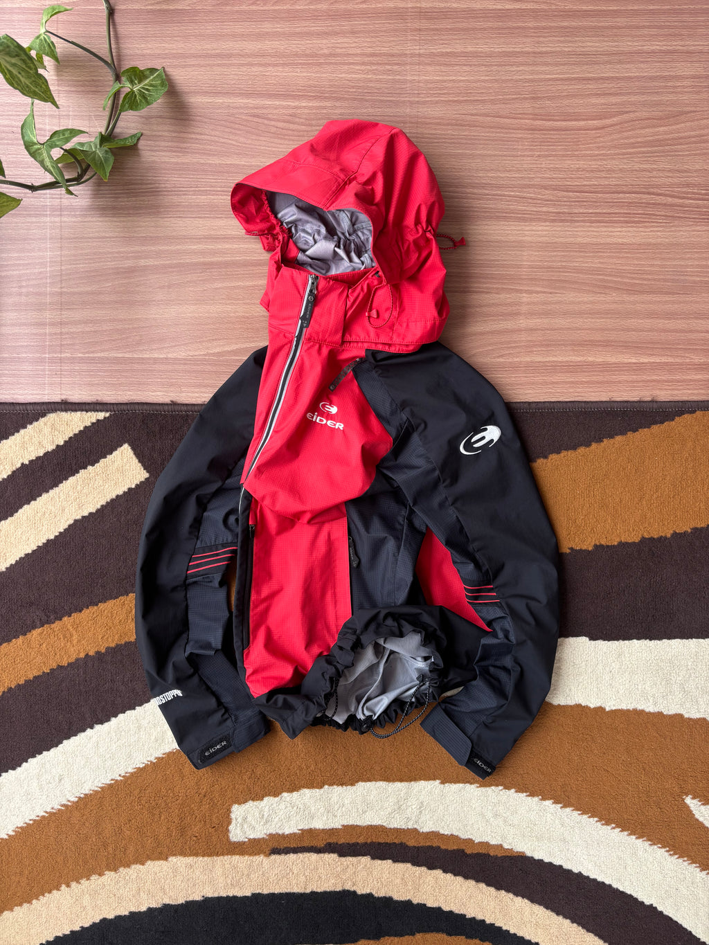 Eider Windbreaker shell (S)