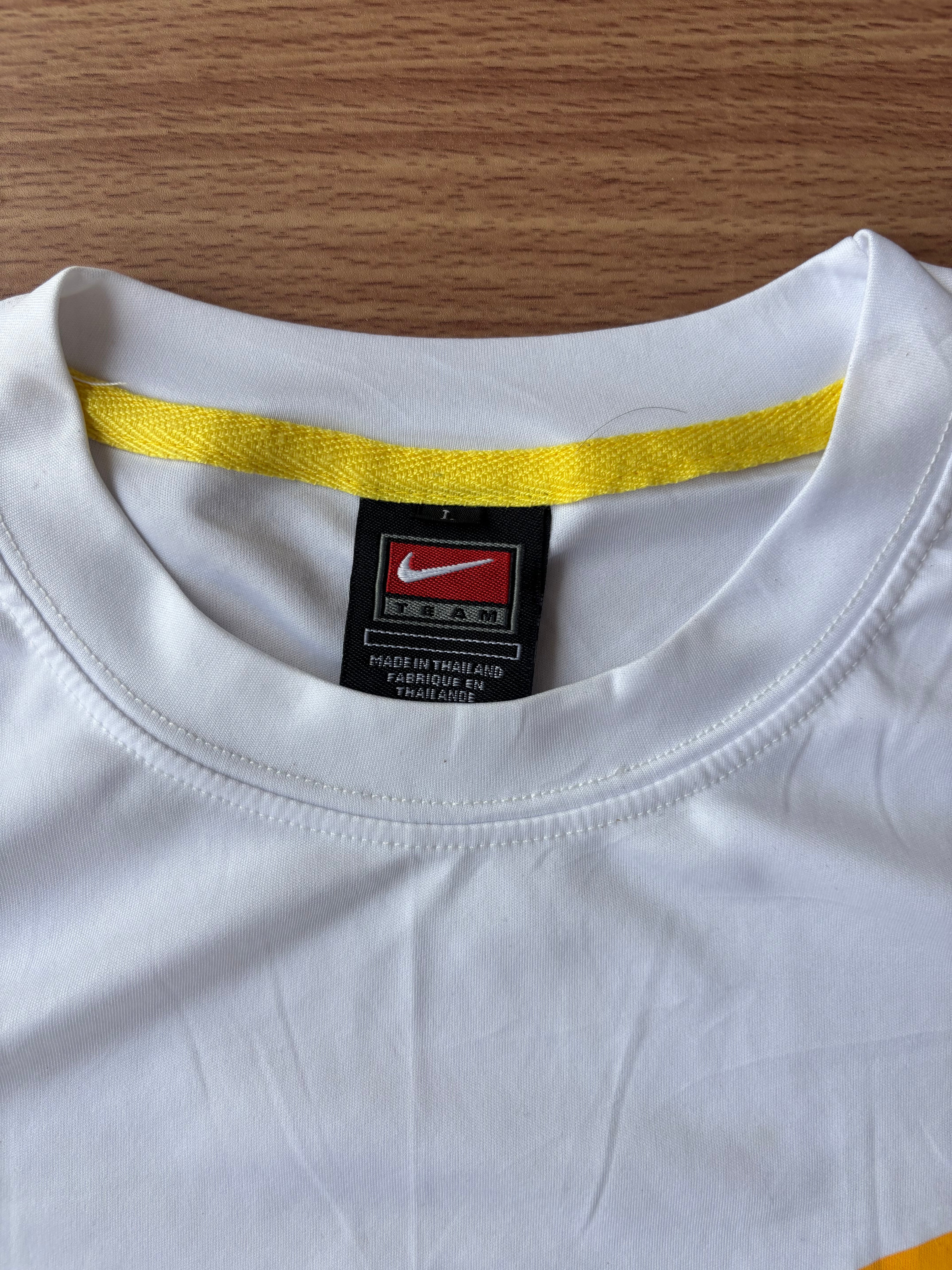 90’s Nike dryfit tee