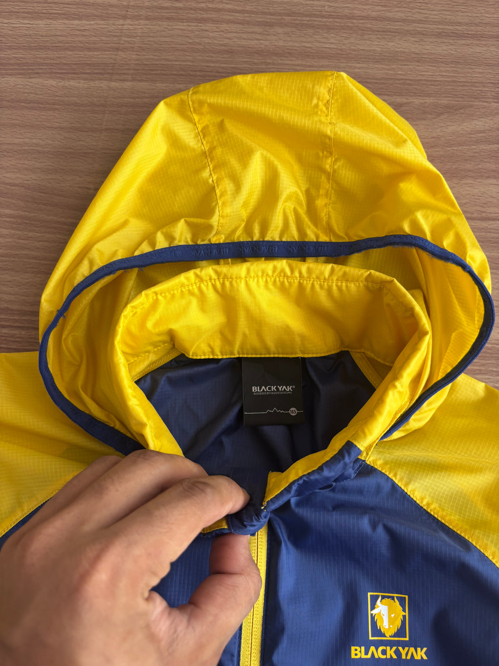 Black Yak Ultralight shell (XS)