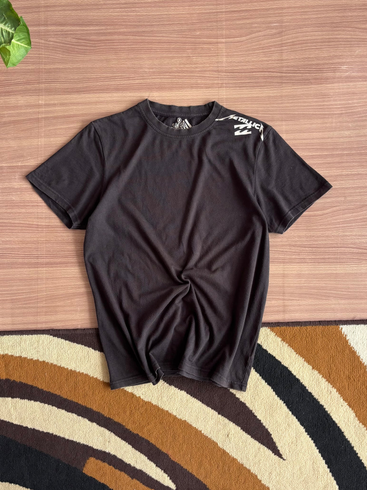 Billabong x metallica tee (M)