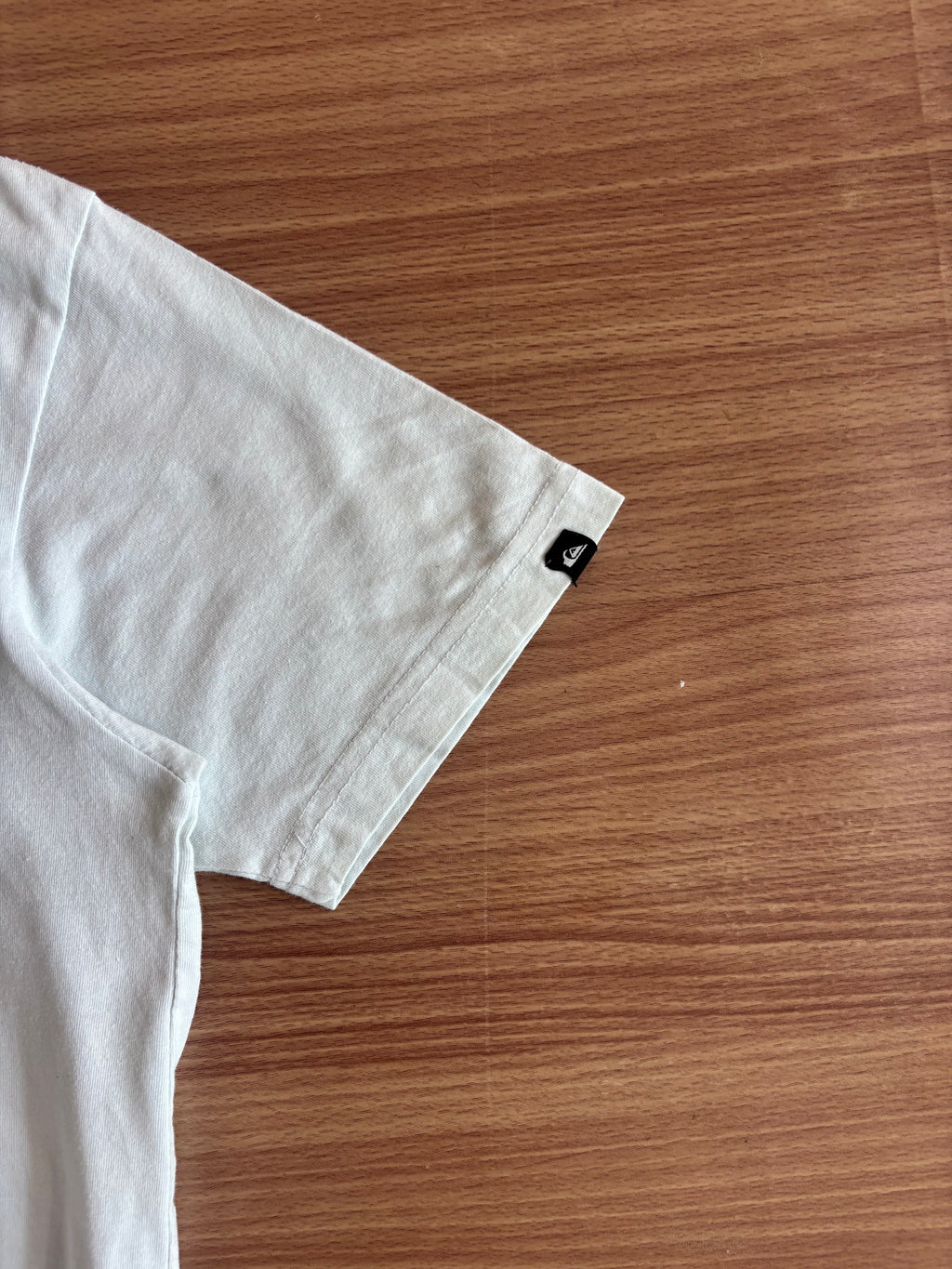 Quiksilver tee (M)