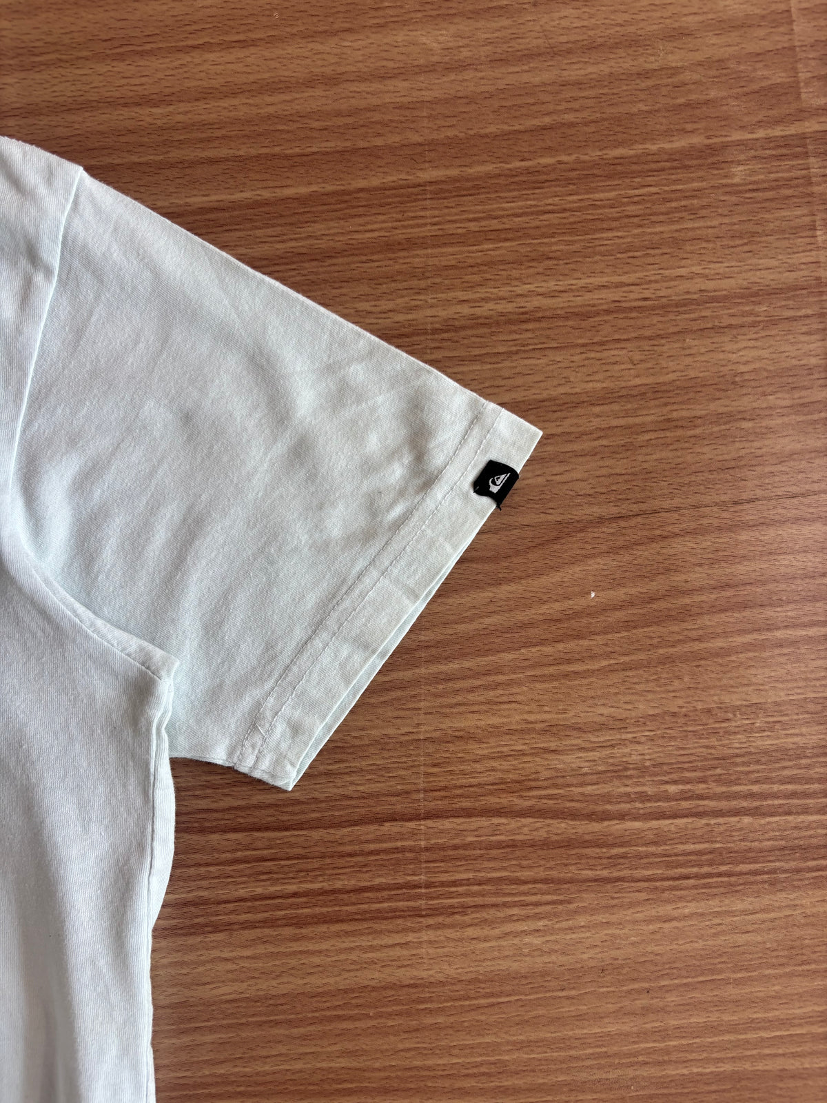 Quiksilver tee (M)