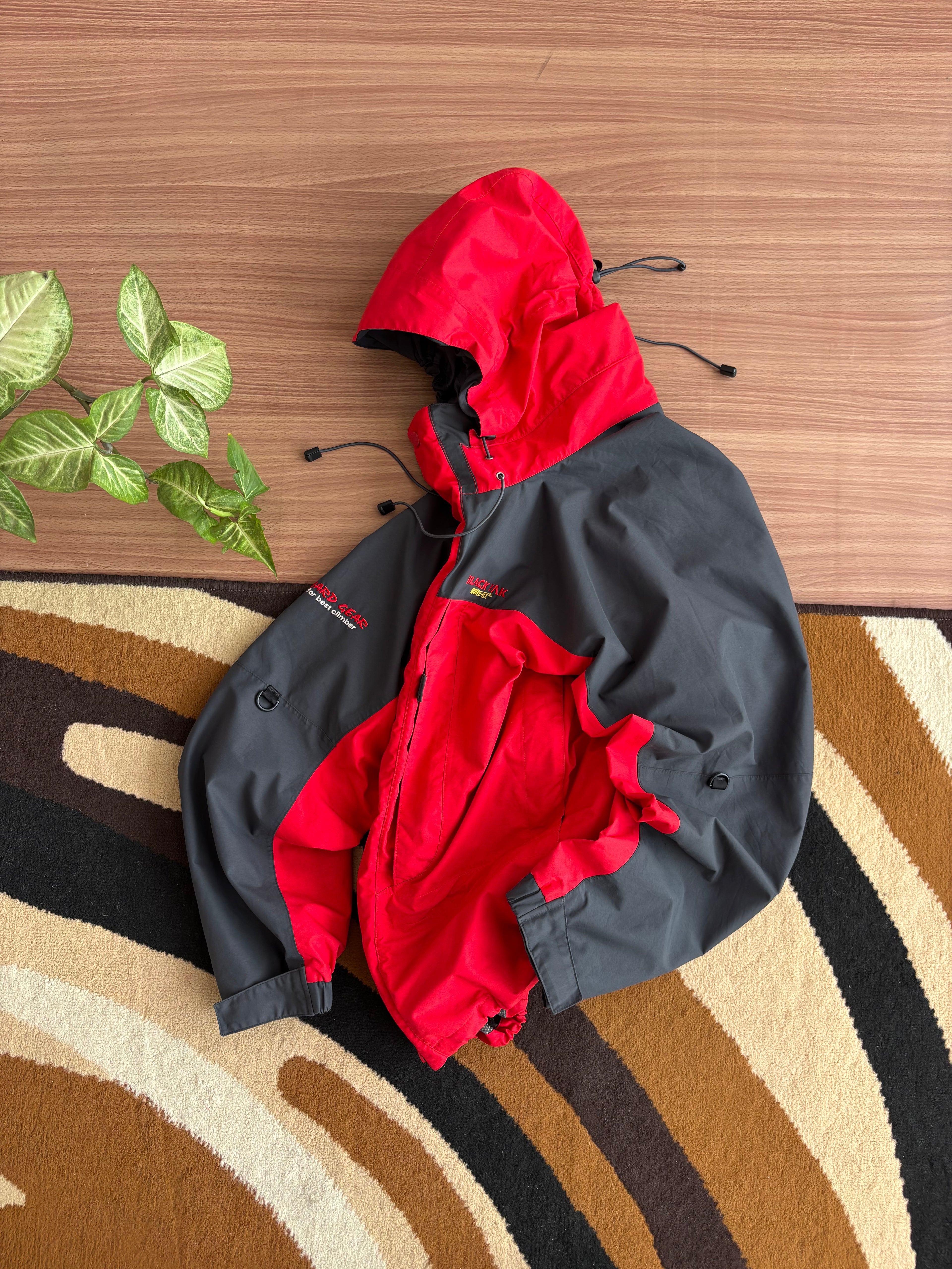 BlackYak Gore-Tex Shell Jacket (L)