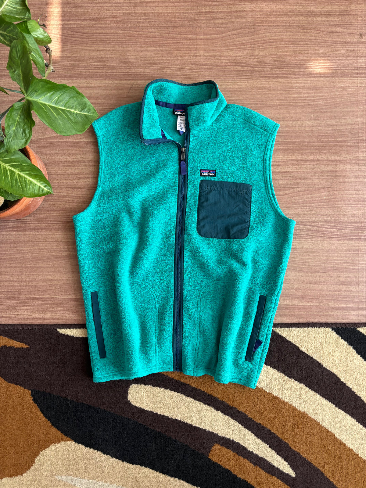 Patagonia turquoise Fleece vest (L-XL)