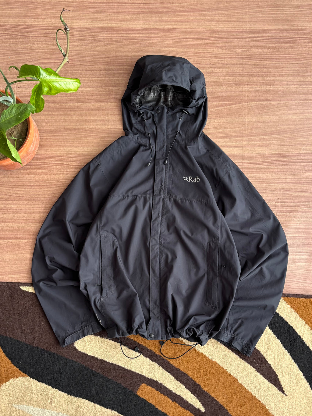 Rab pertex shield Light shell (L)