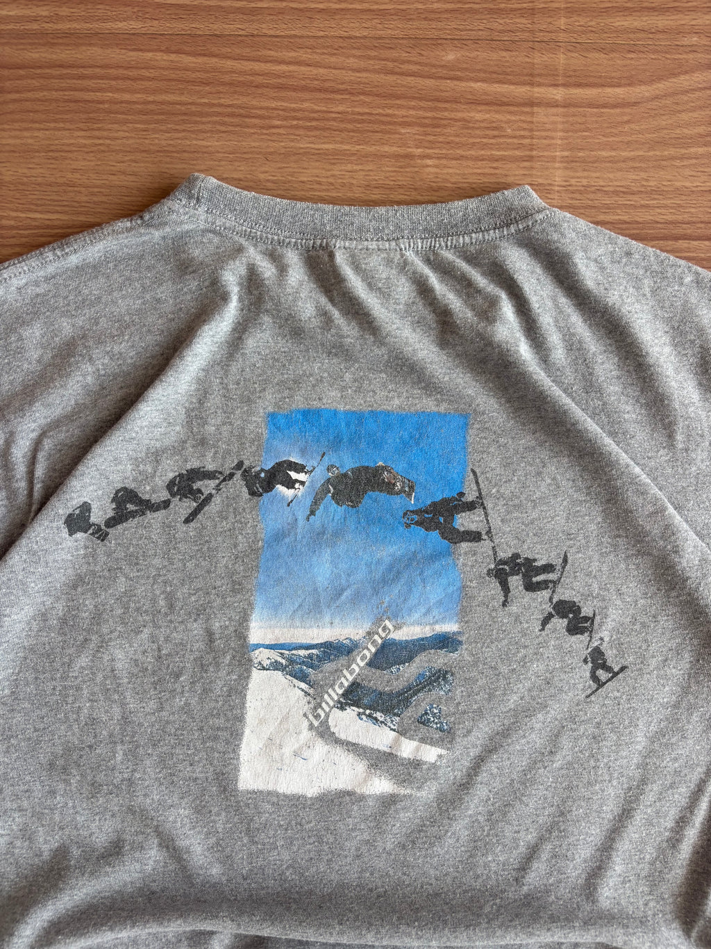 Vintage Billabong skiing tee (L)
