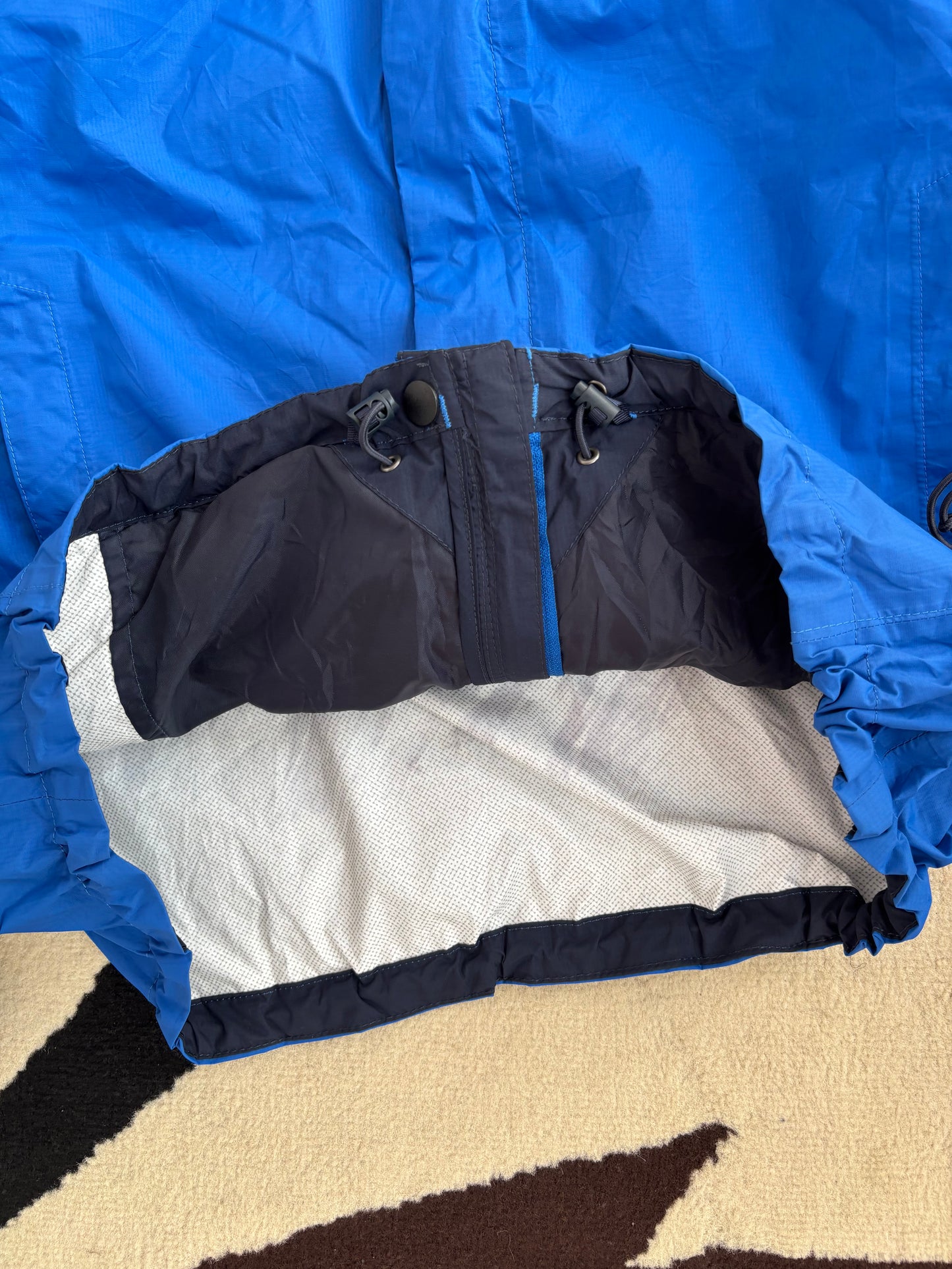 tnf waterproof packable shell