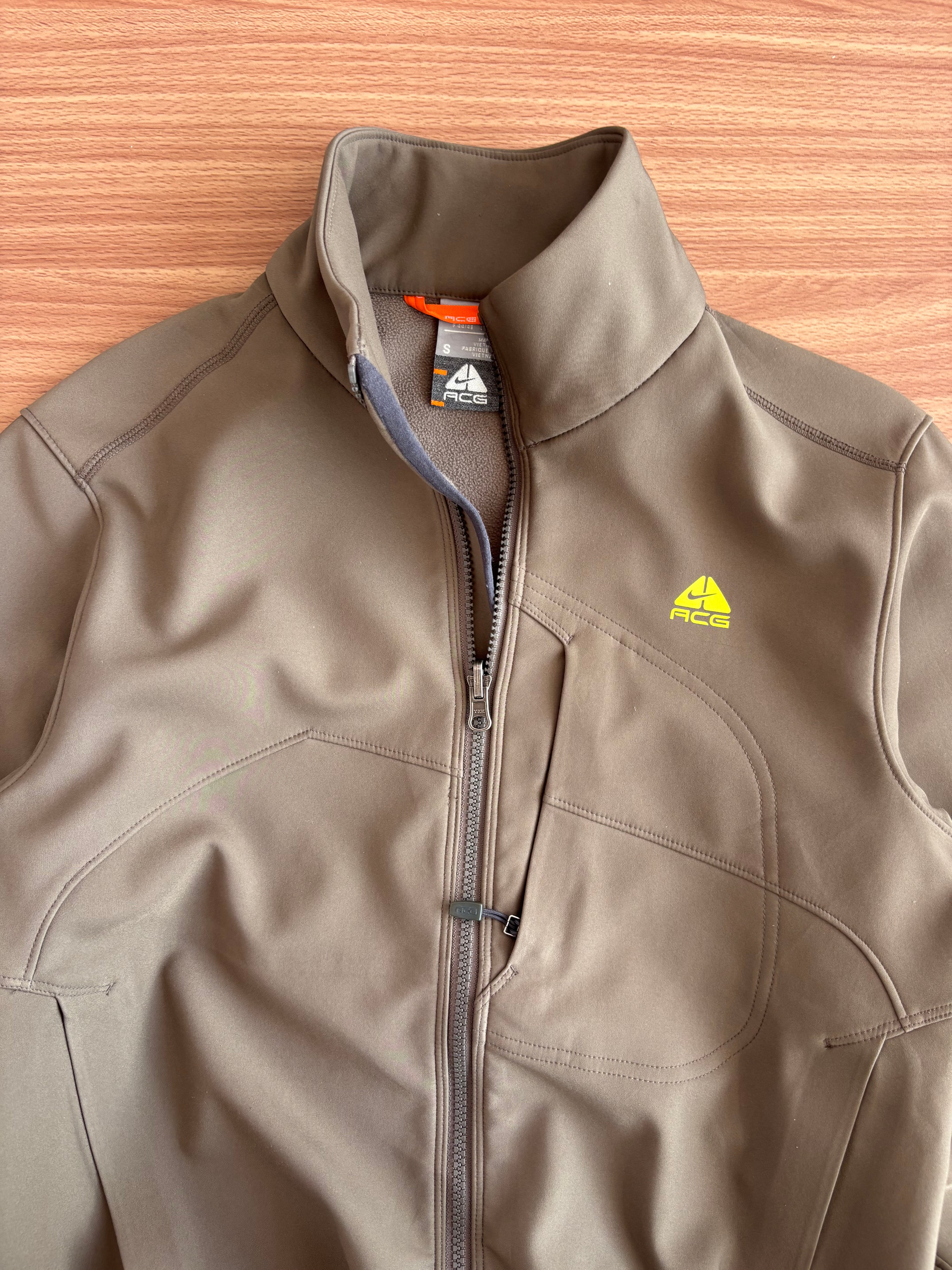 Nike ACG SoftShell