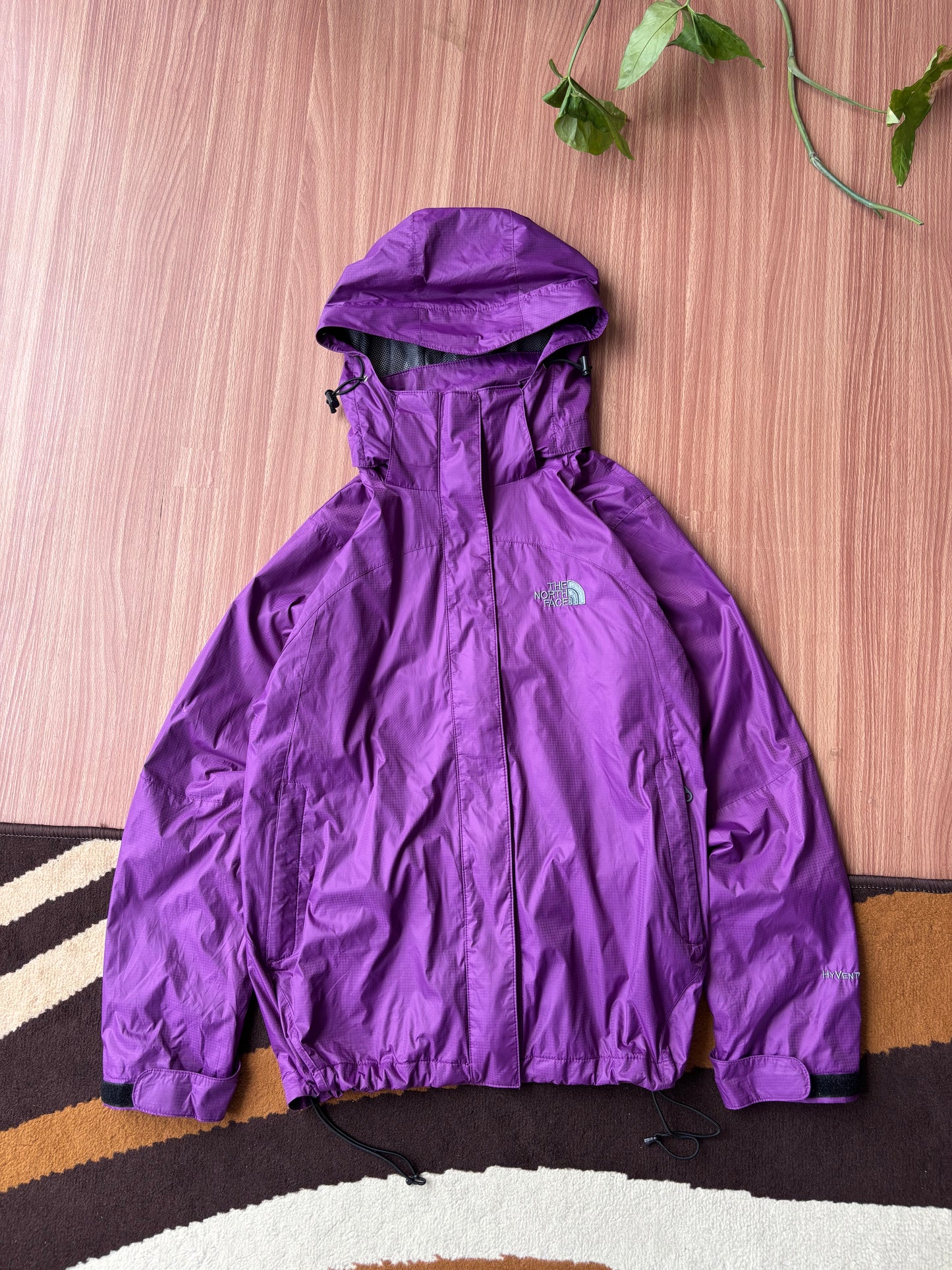 TNF hyvent DT shell
