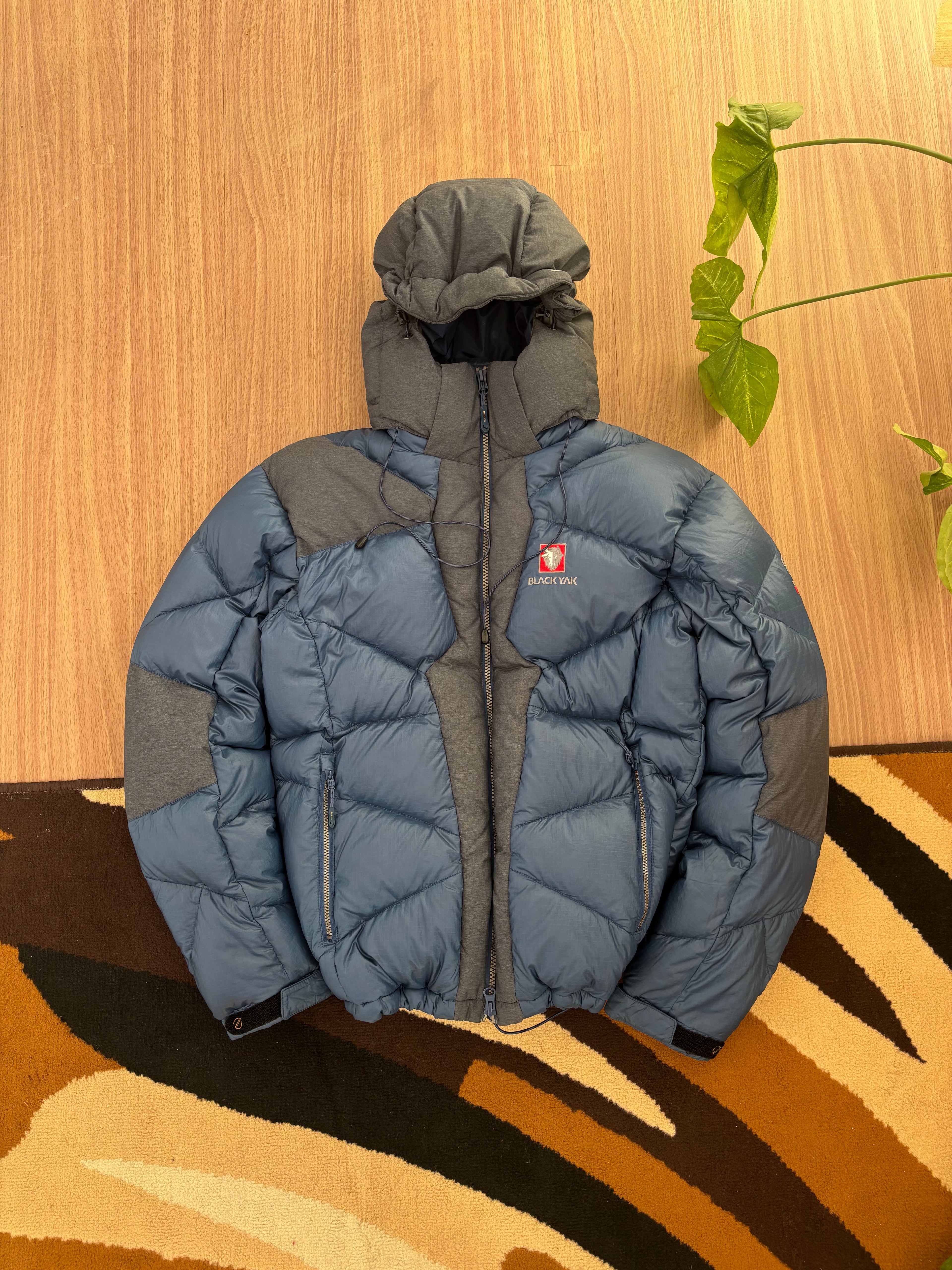 Black Yak Extreme peak puffer