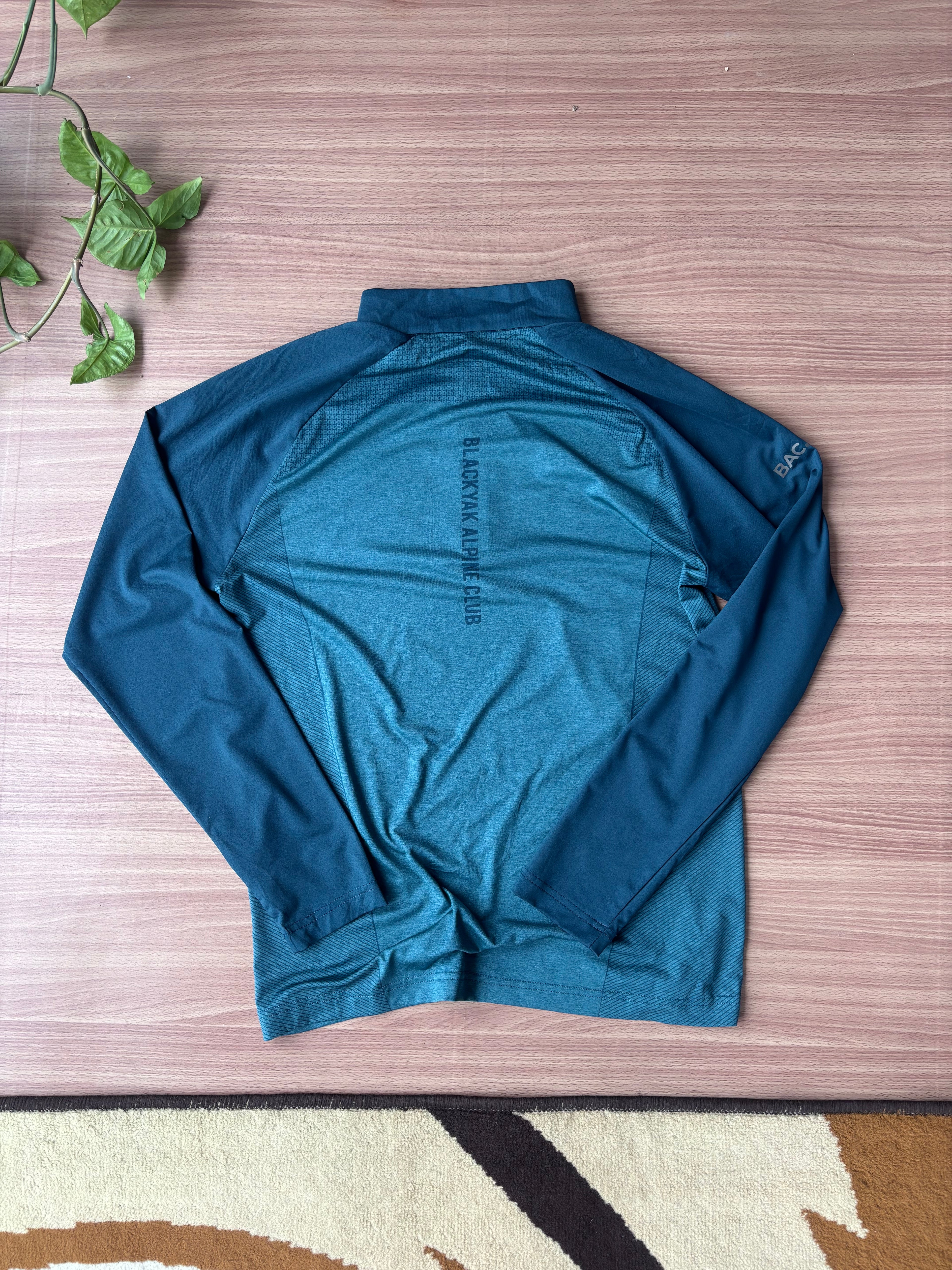 BlackYak Alpine Club tee (M)