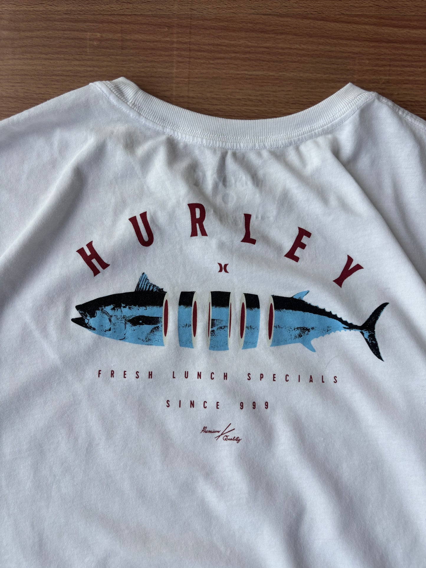 Hurley tee (L)