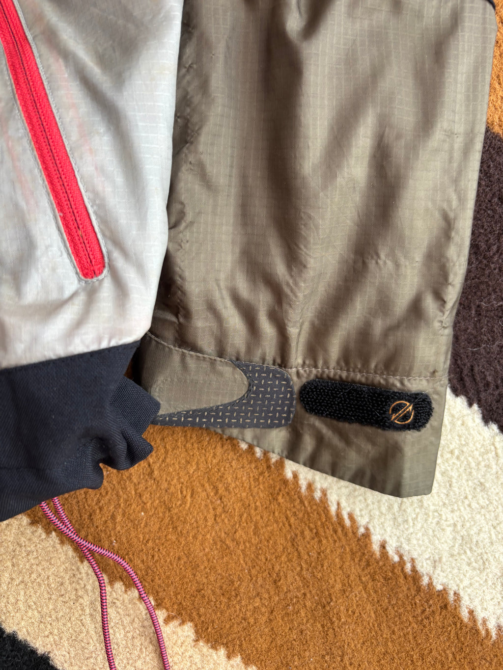 BlackYak Lightweight Shell Jacket (S)