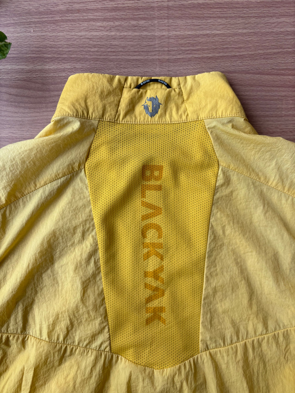 BlackYak alpine club Ultralight Vest (S-M)