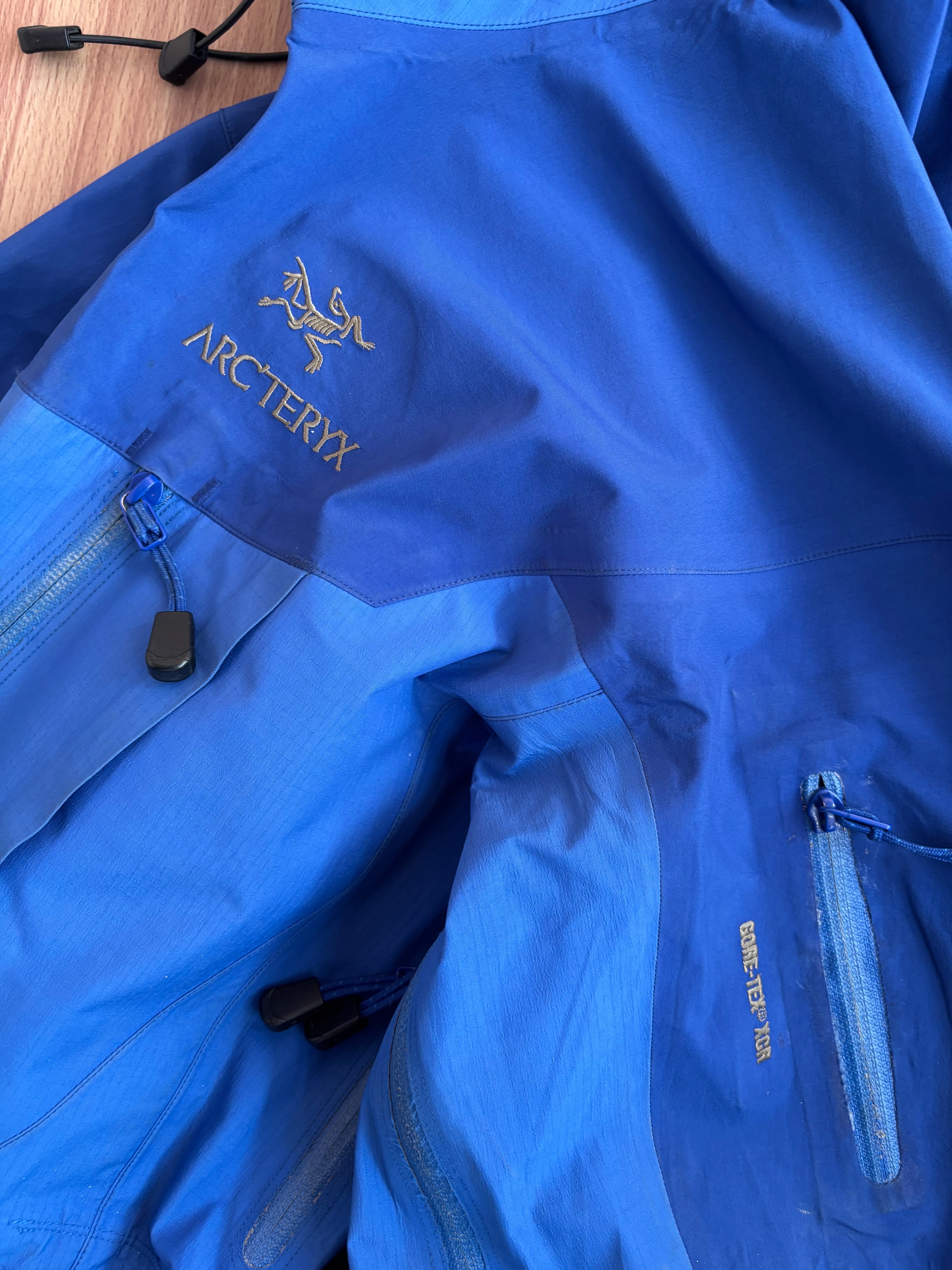 vintage Arcteryx shell (refurbished)