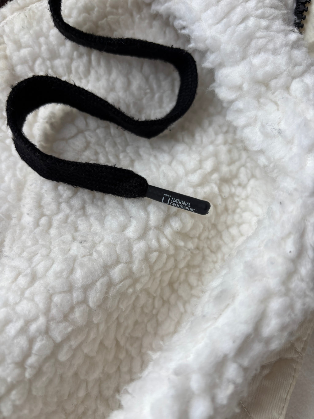 National Geographic sherpa fleece hoodie (S)