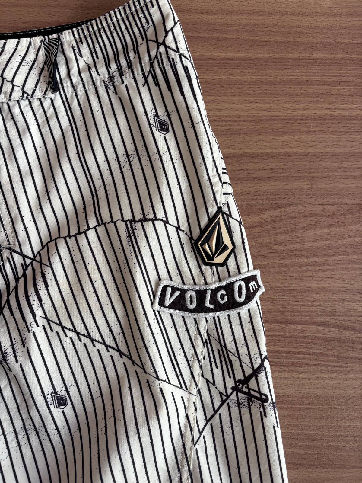 Volcom boardies (33)