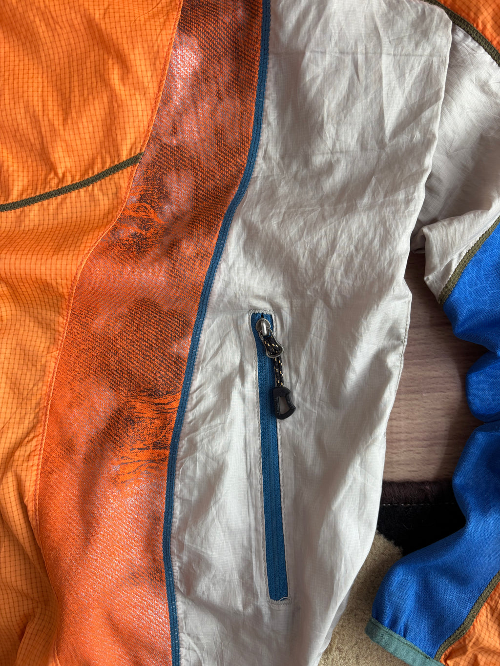 Blackyak extreme peak ultralight shell (S-M)