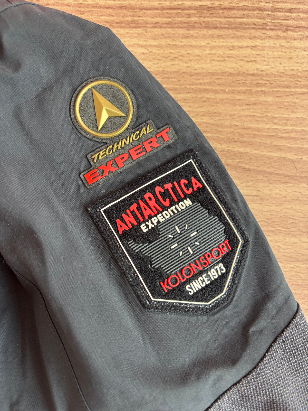 Kolon Antarctica expedition goretex shell (S)
