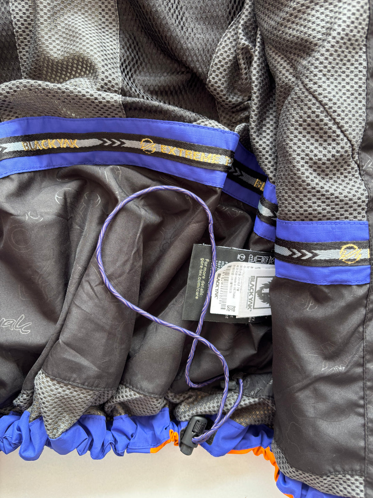 BlackYak goretex extreme peak shell (S)