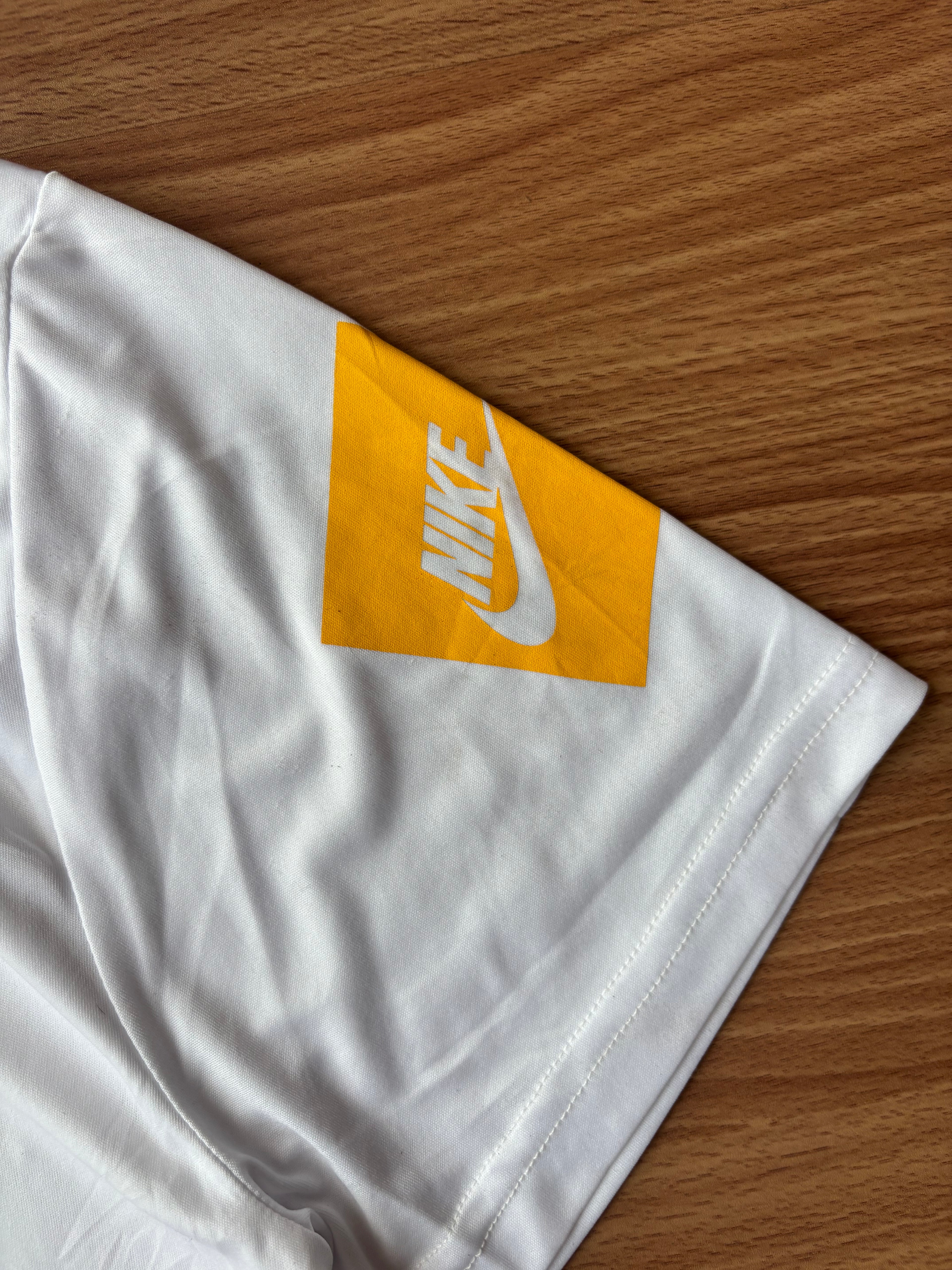 90’s Nike dryfit tee